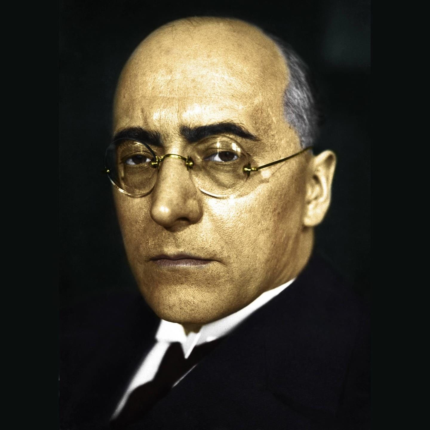 Reichskanzler Brüning geht auf Adolf Hitler zu | 16.10.1931