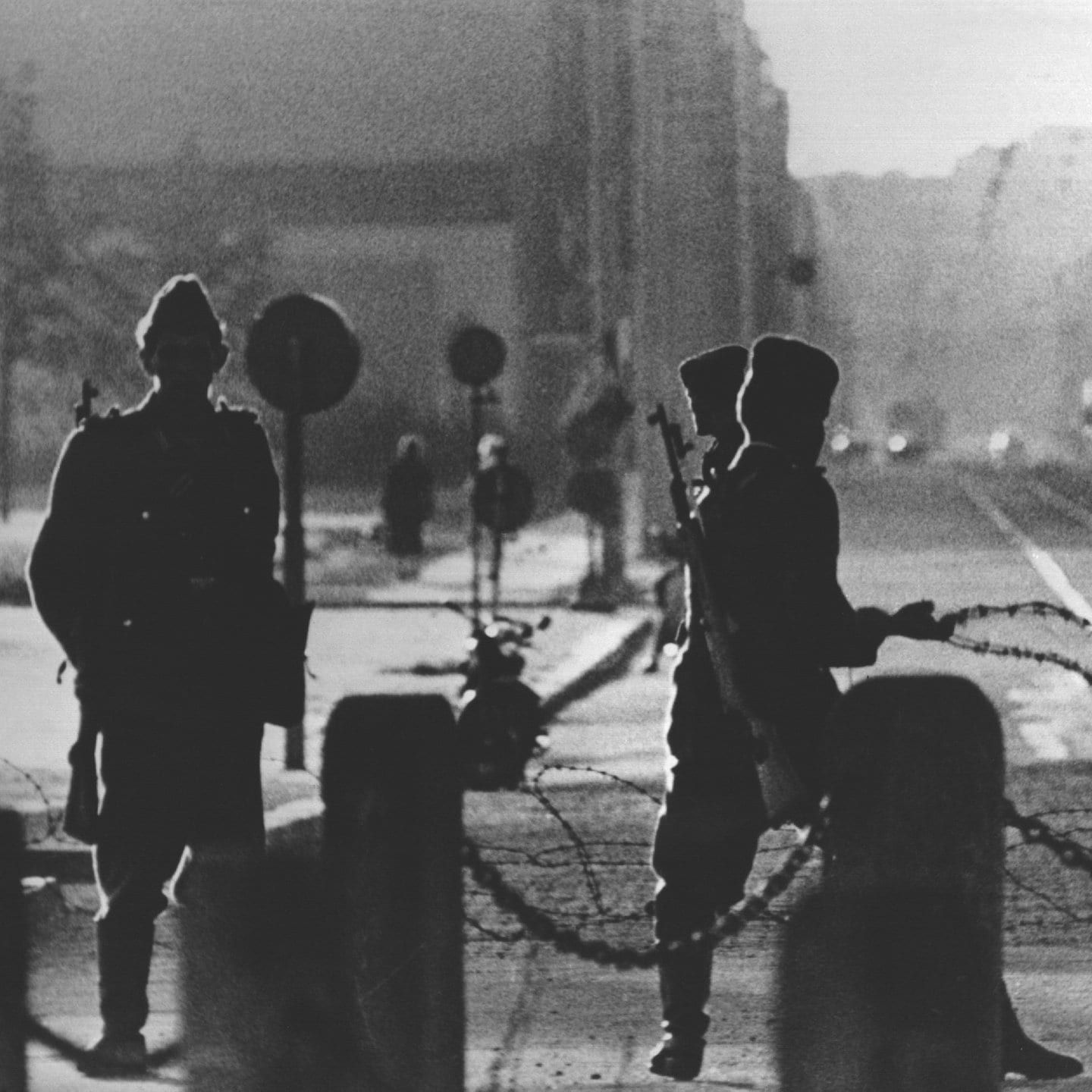 Beginn des Mauerbaus in Berlin: Reportagen von der Sektorengrenze | 13.8.1961