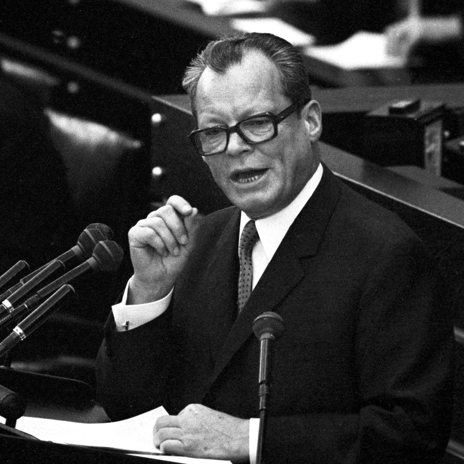 Willy Brandt will "Mehr Demokratie wagen" | 28.10.1969