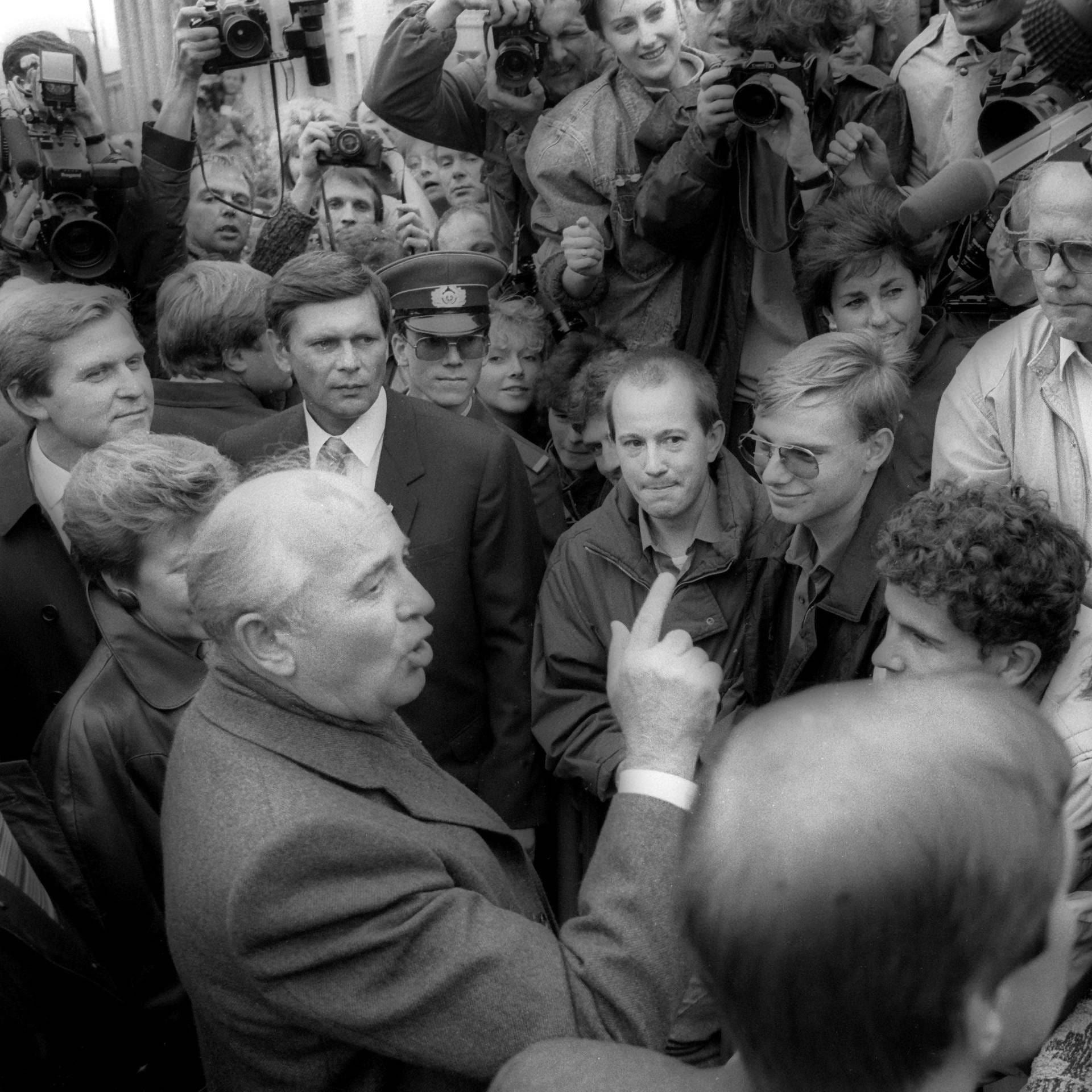 Gorbatschow in der DDR – Kein "Wer zu spät kommt ..." | 6.10.1989