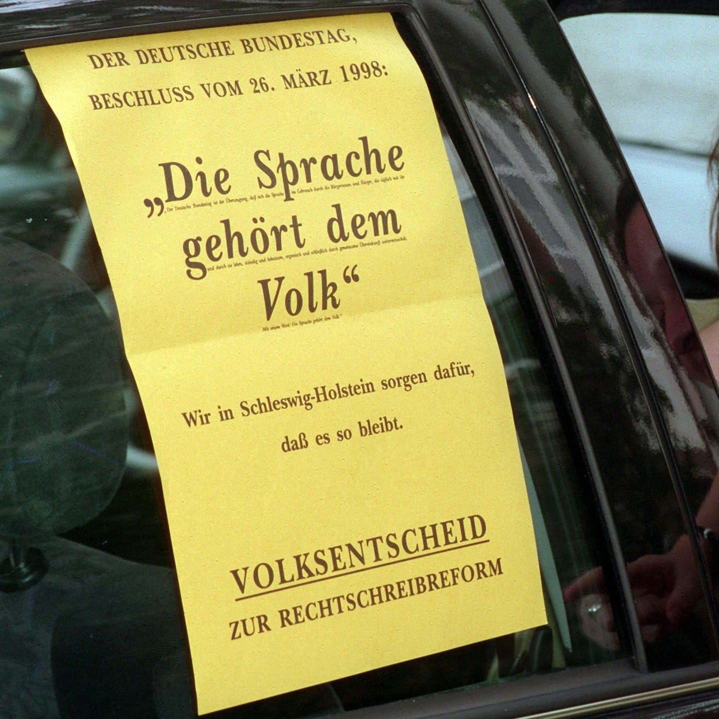 Bundesverfassungsgericht: Rechtschreibreform kann kommen | 14.7.1998