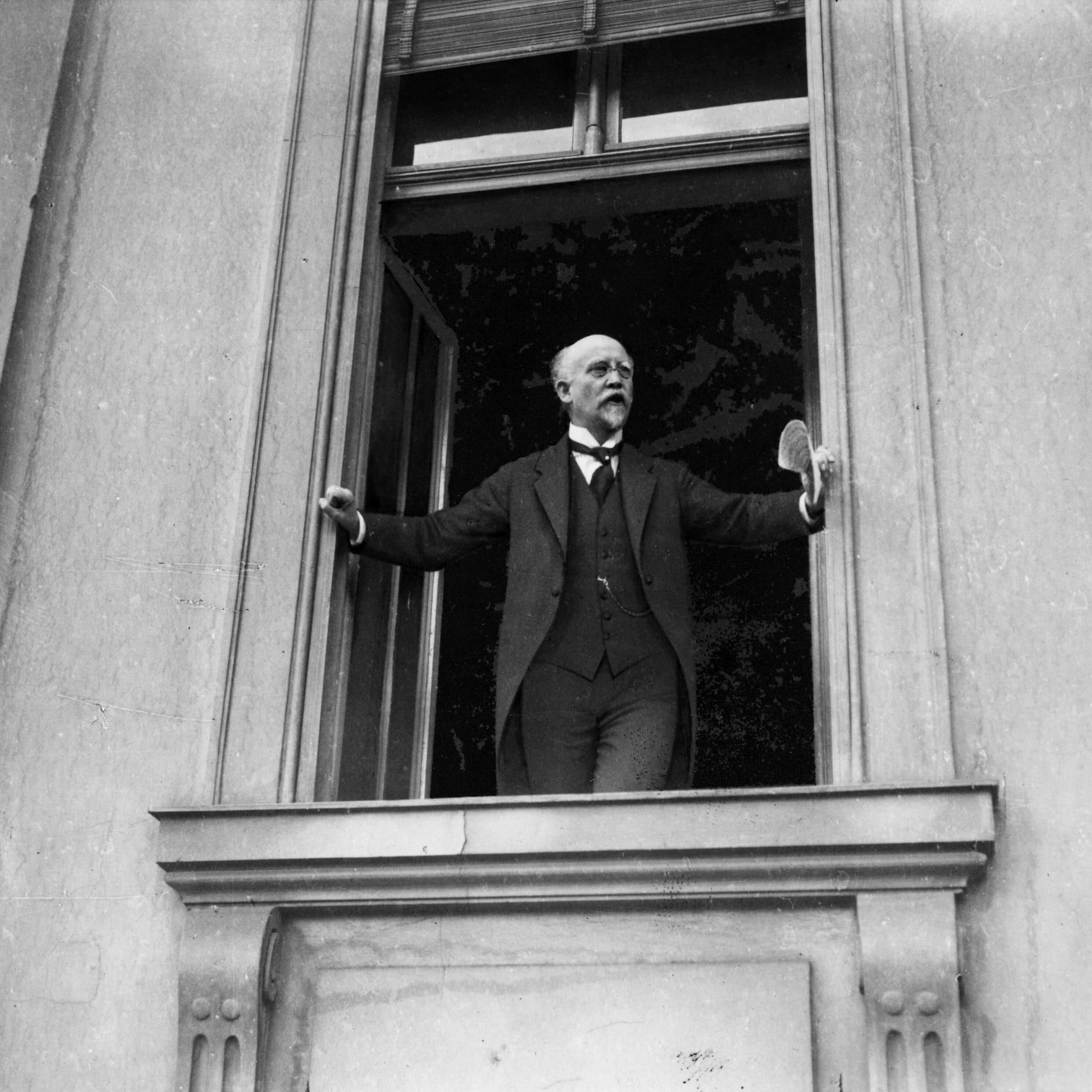 Ausrufung der Republik durch Philipp Scheidemann | 9.11.1918