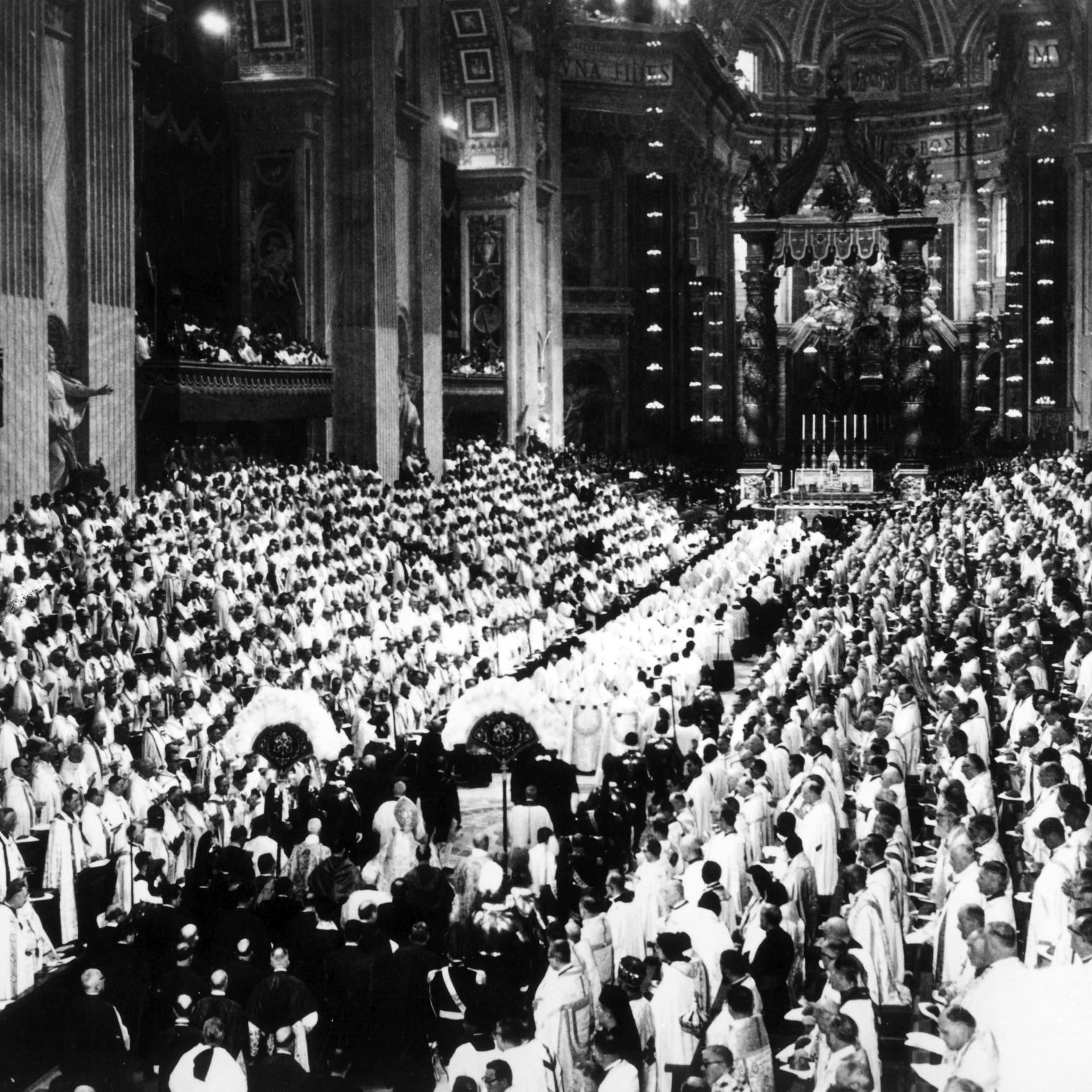 Zweites Vatikanisches Konzil reformiert die katholische Liturgie | 4.12.1963