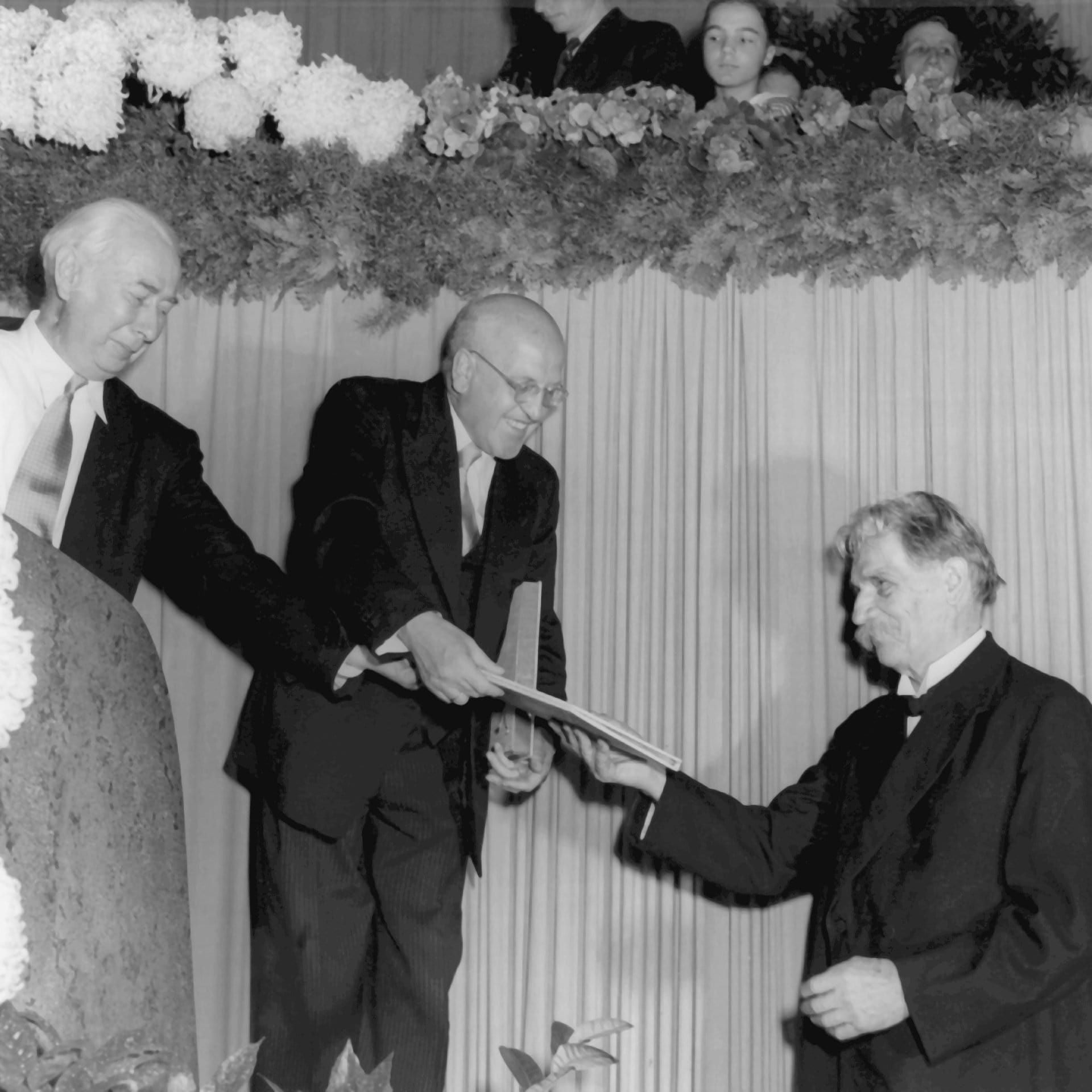 Albert Schweitzer erhält den Friedenspreis des Deutschen Buchhandels | 16.9.1951