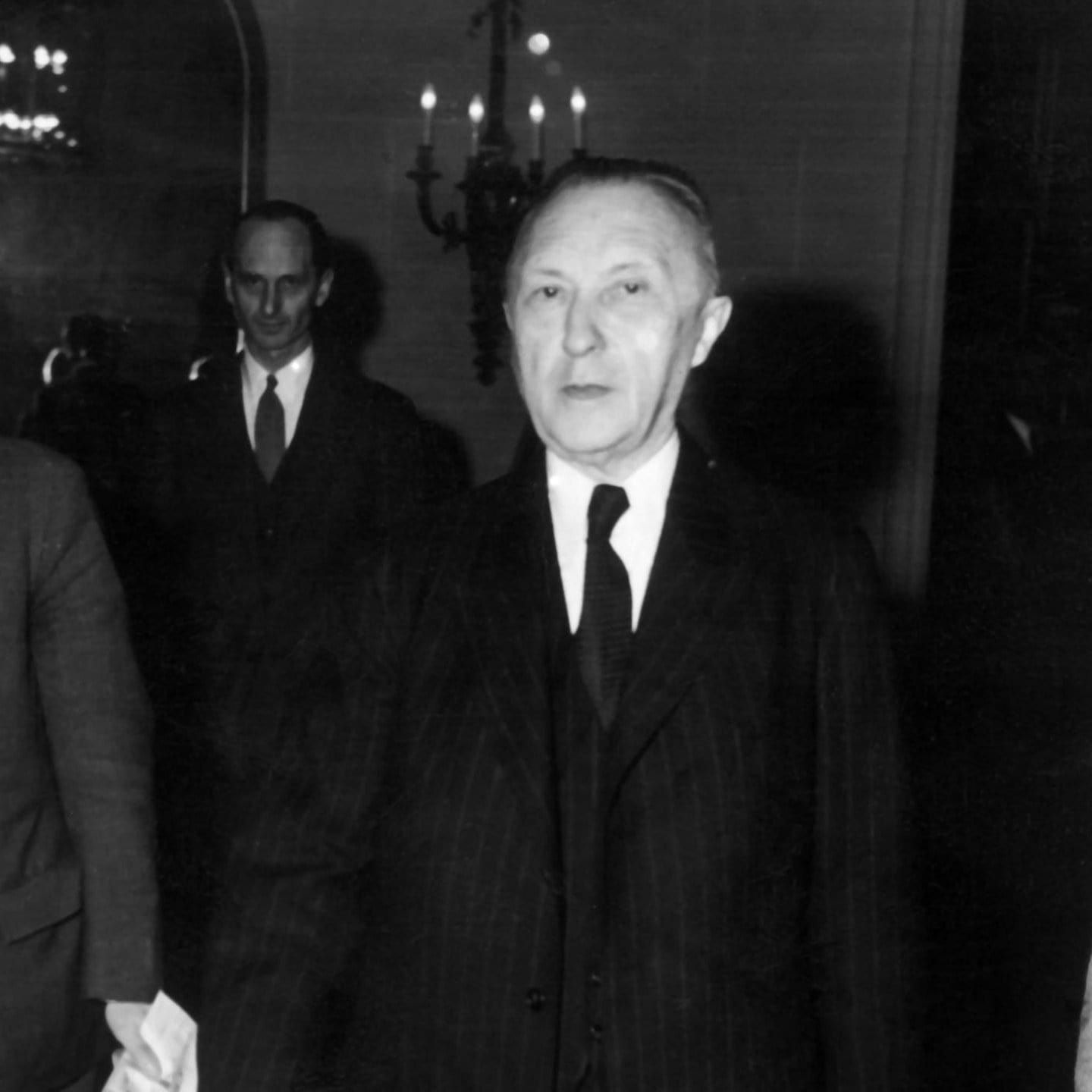 Konrad Adenauer will Versöhnung mit Frankreich | 15.11.1949