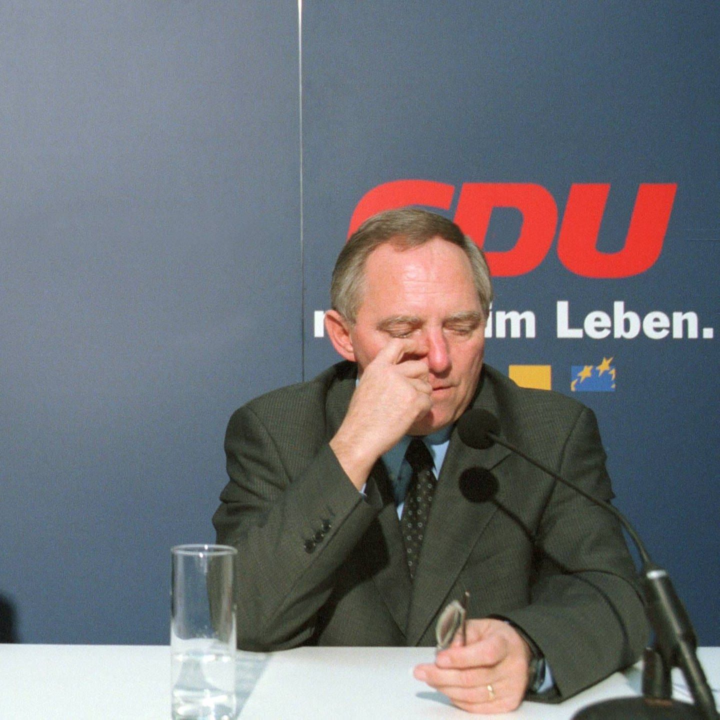 Auch Schäuble hängt mit drin | 10.1.2000 | CDU-Spendenaffäre (4)