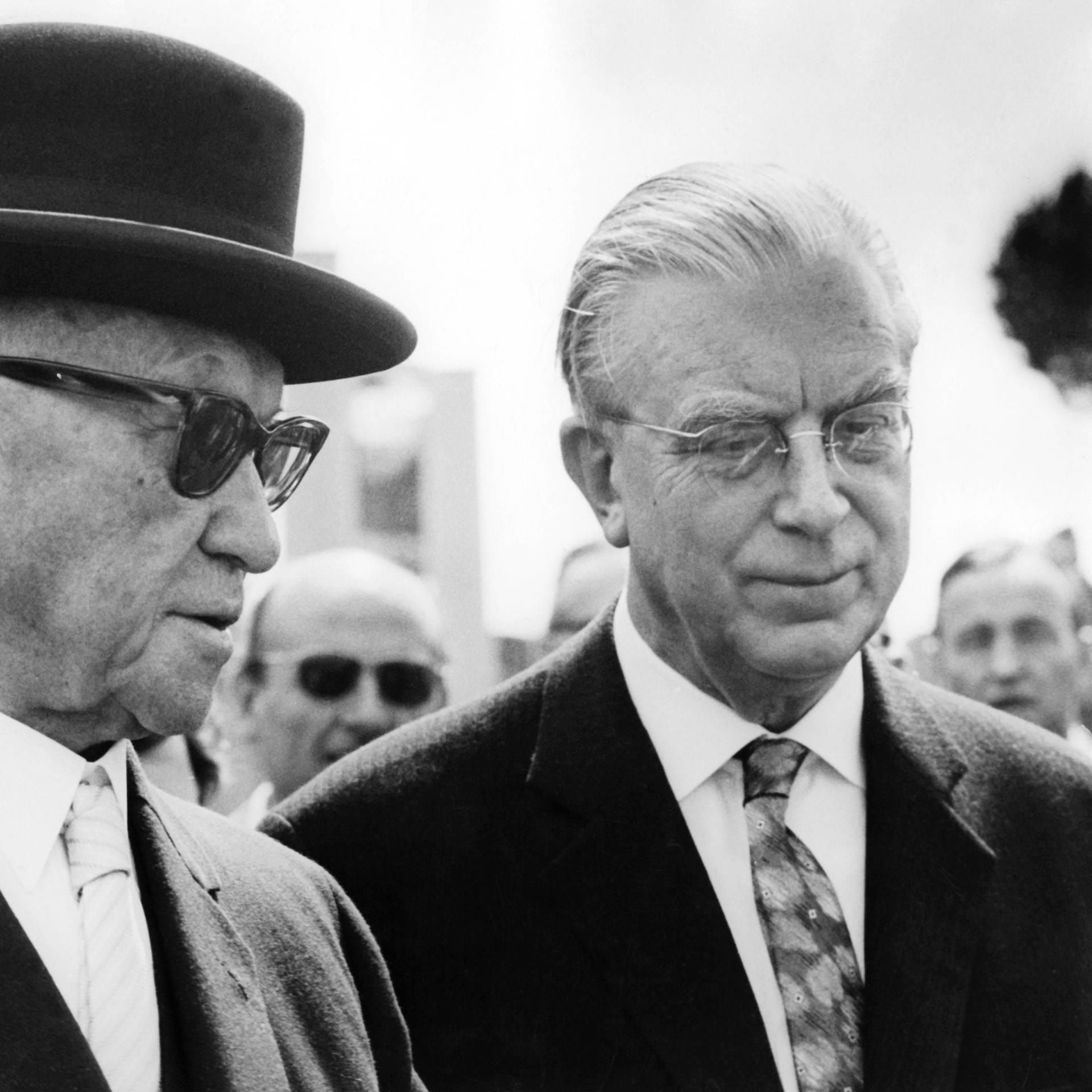 DDR-Gericht verurteilt Kanzleramtschef Hans Globke: "Lebenslänglich" | 23.7.1963