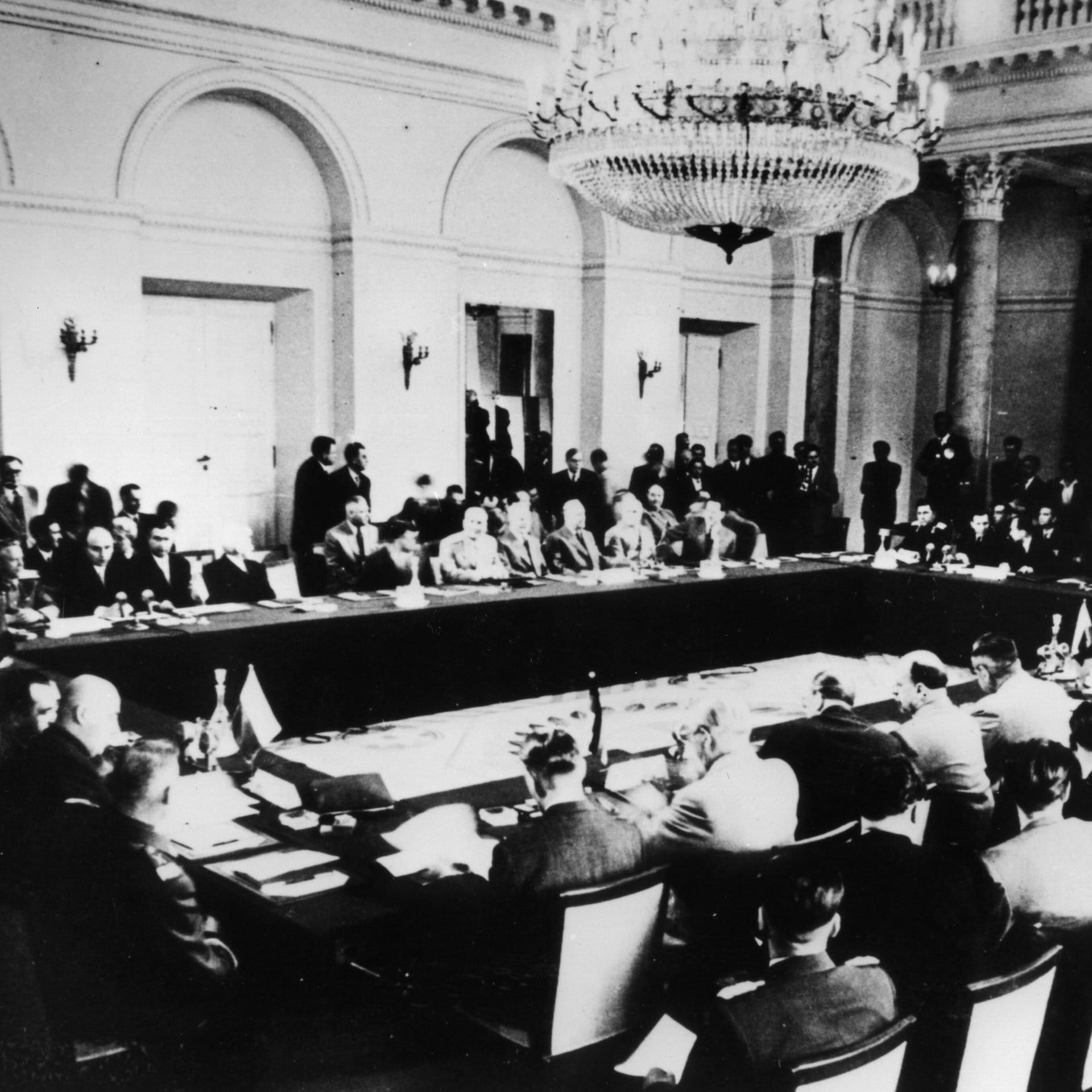 Gründung des Warschauer Pakts | 15.5.1955