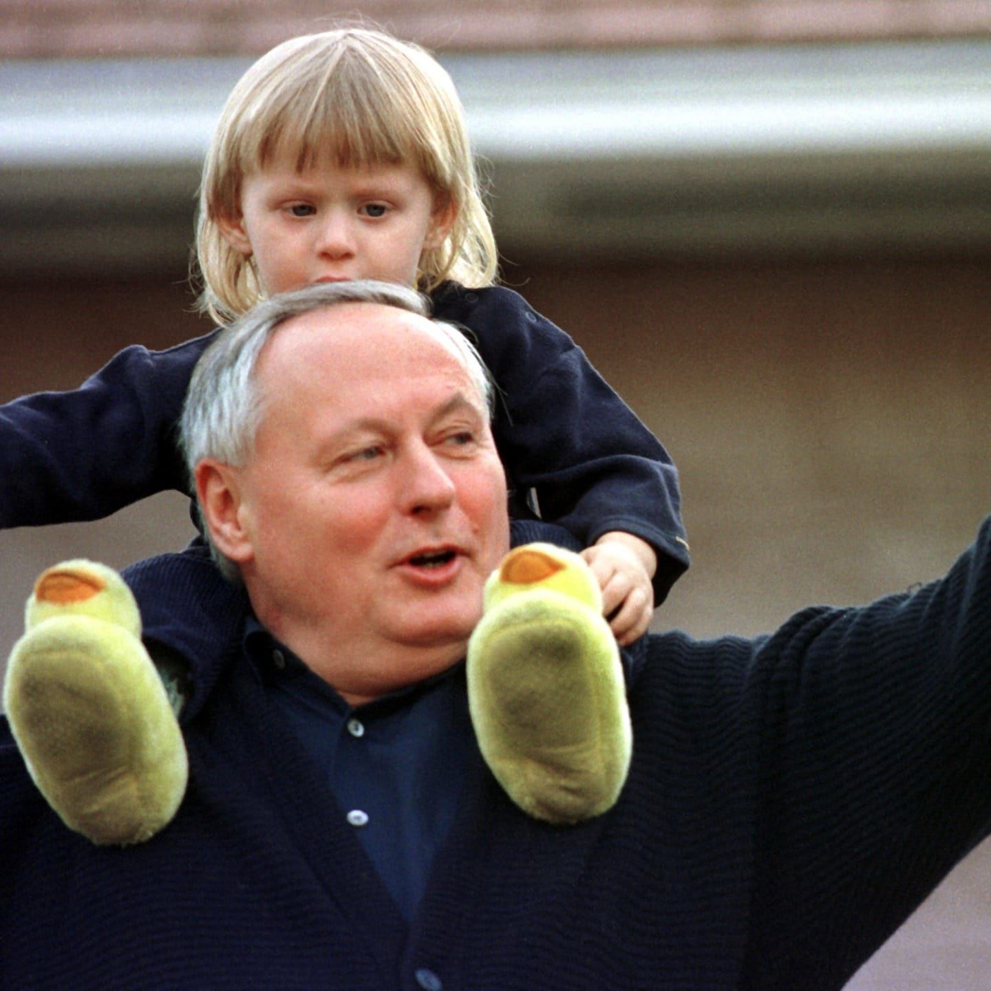 SPD-Chef Oskar Lafontaine tritt von allen Ämtern zurück – "Herz schlägt links" | 11. bis 15.3.1999
