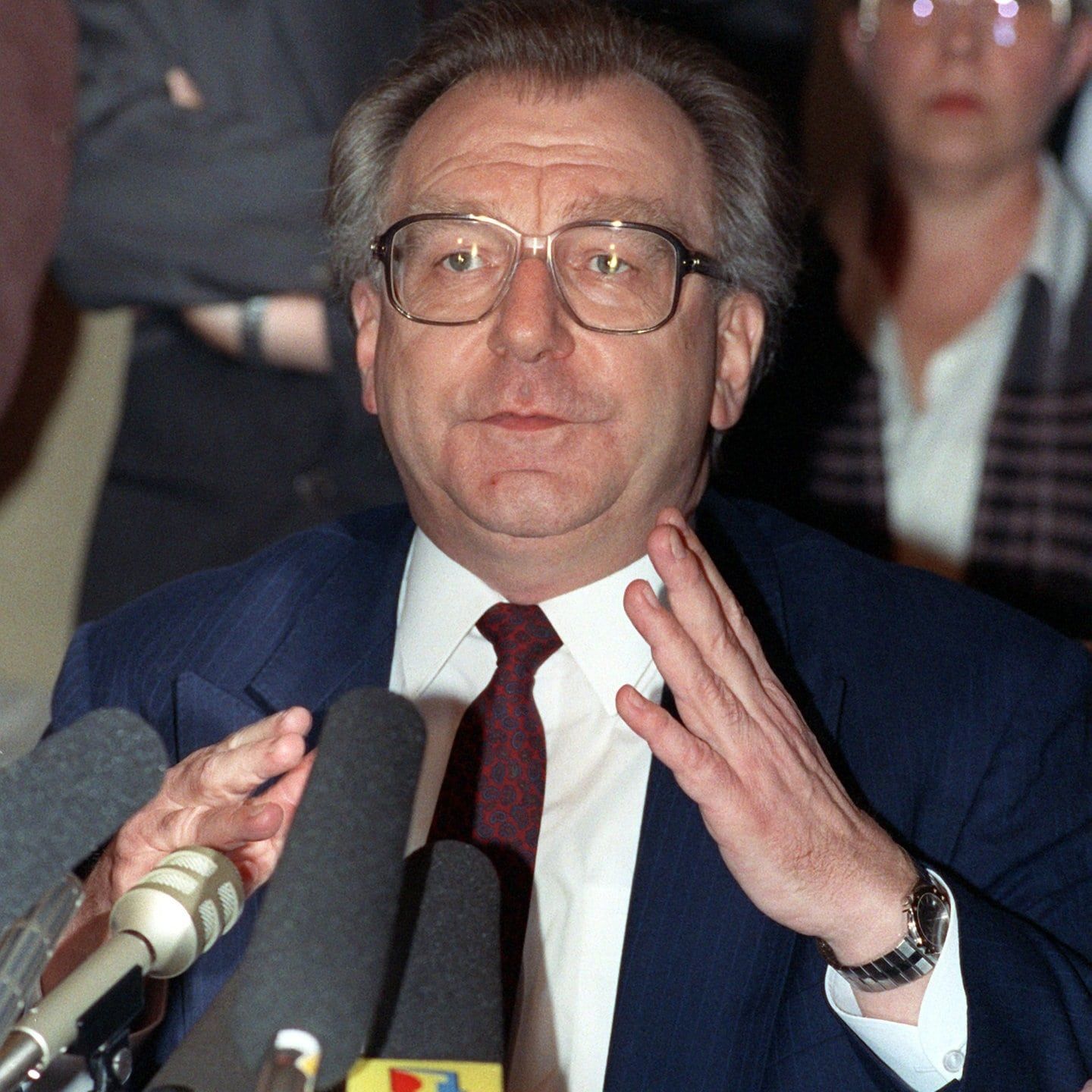 Lothar Späth tritt nach "Traumschiff-Affäre" zurück | 13.1.1991