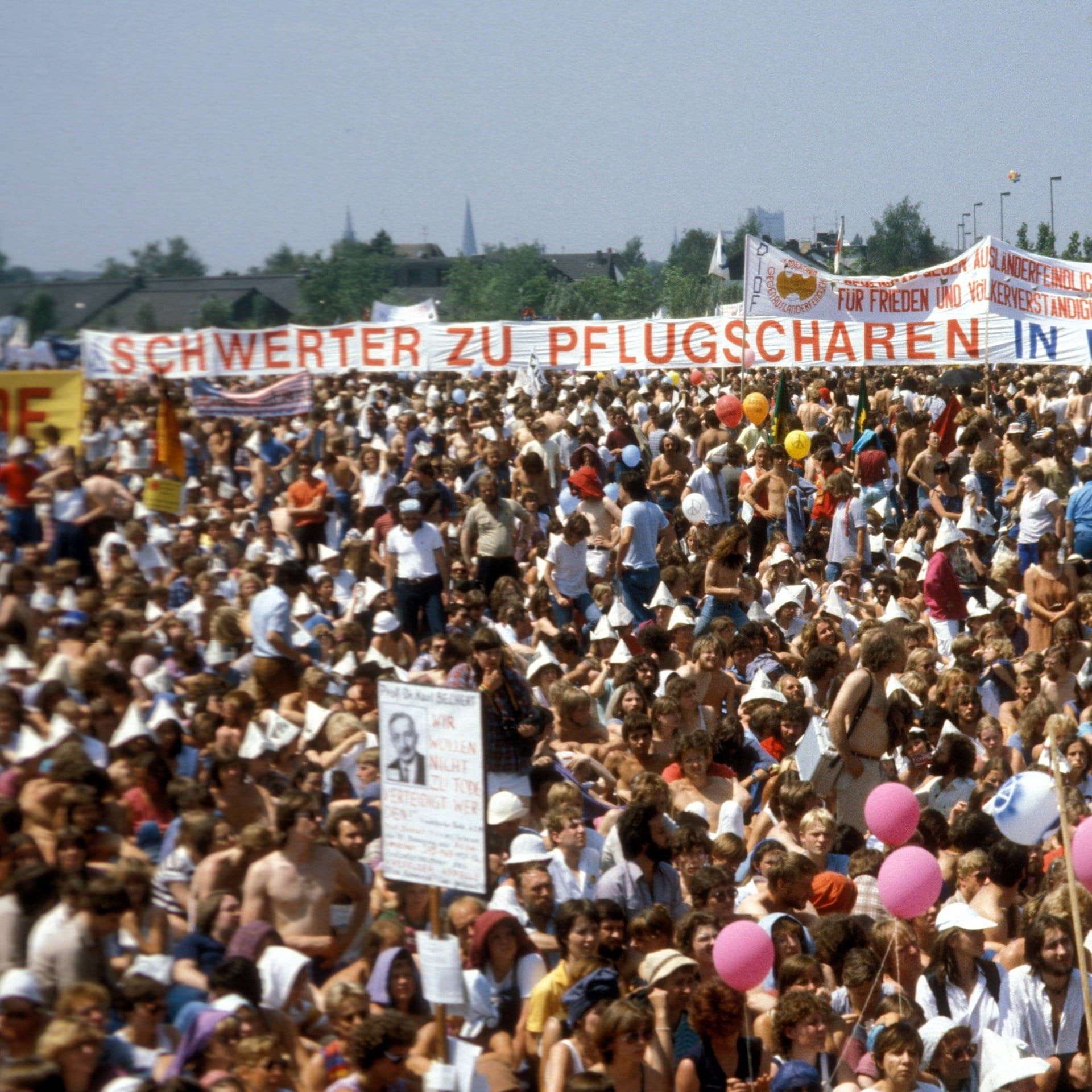 Bonner Friedensdemo gegen den NATO-Gipfel | 10.6.1982