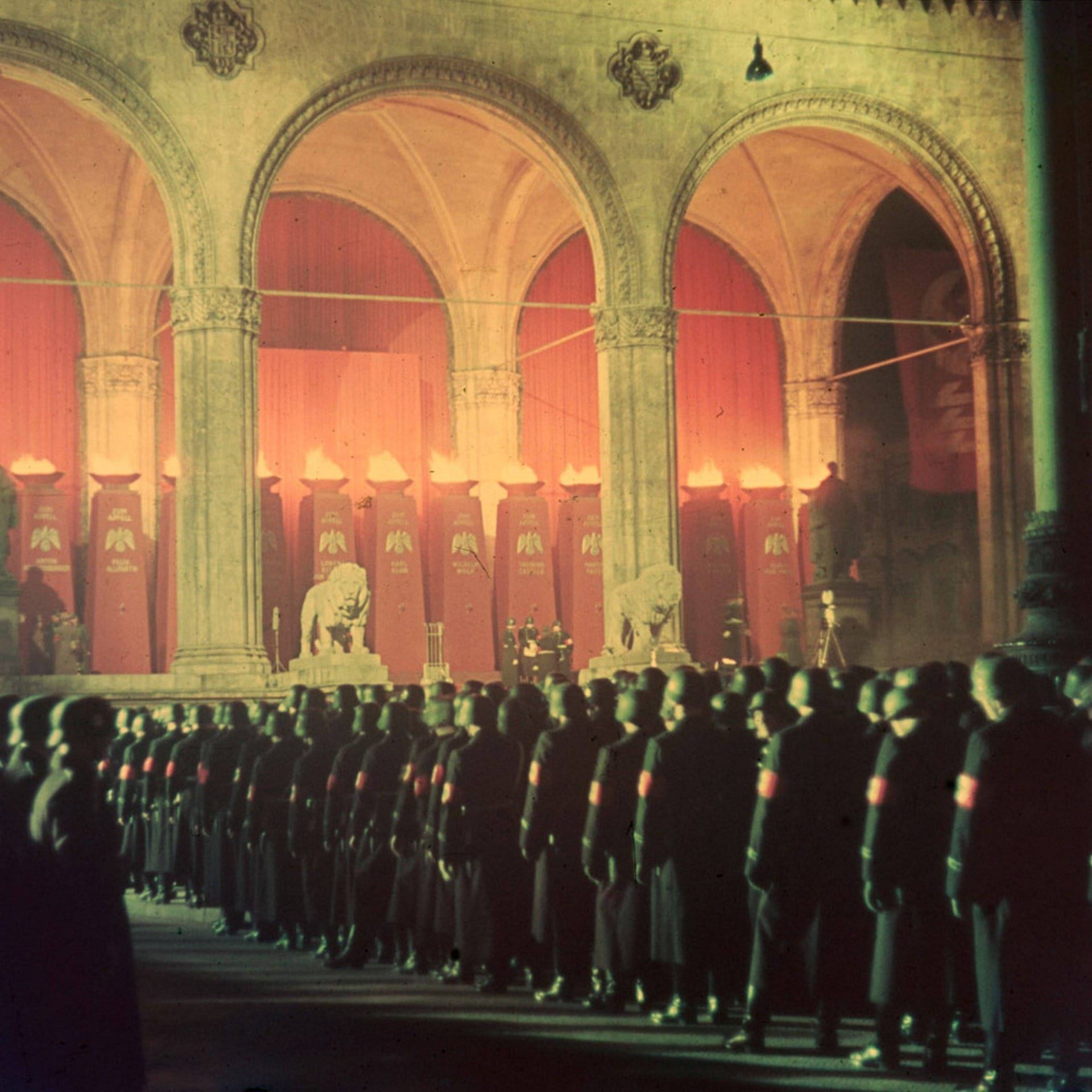 Hitler in der Reichspogromnacht | 9.11.1938