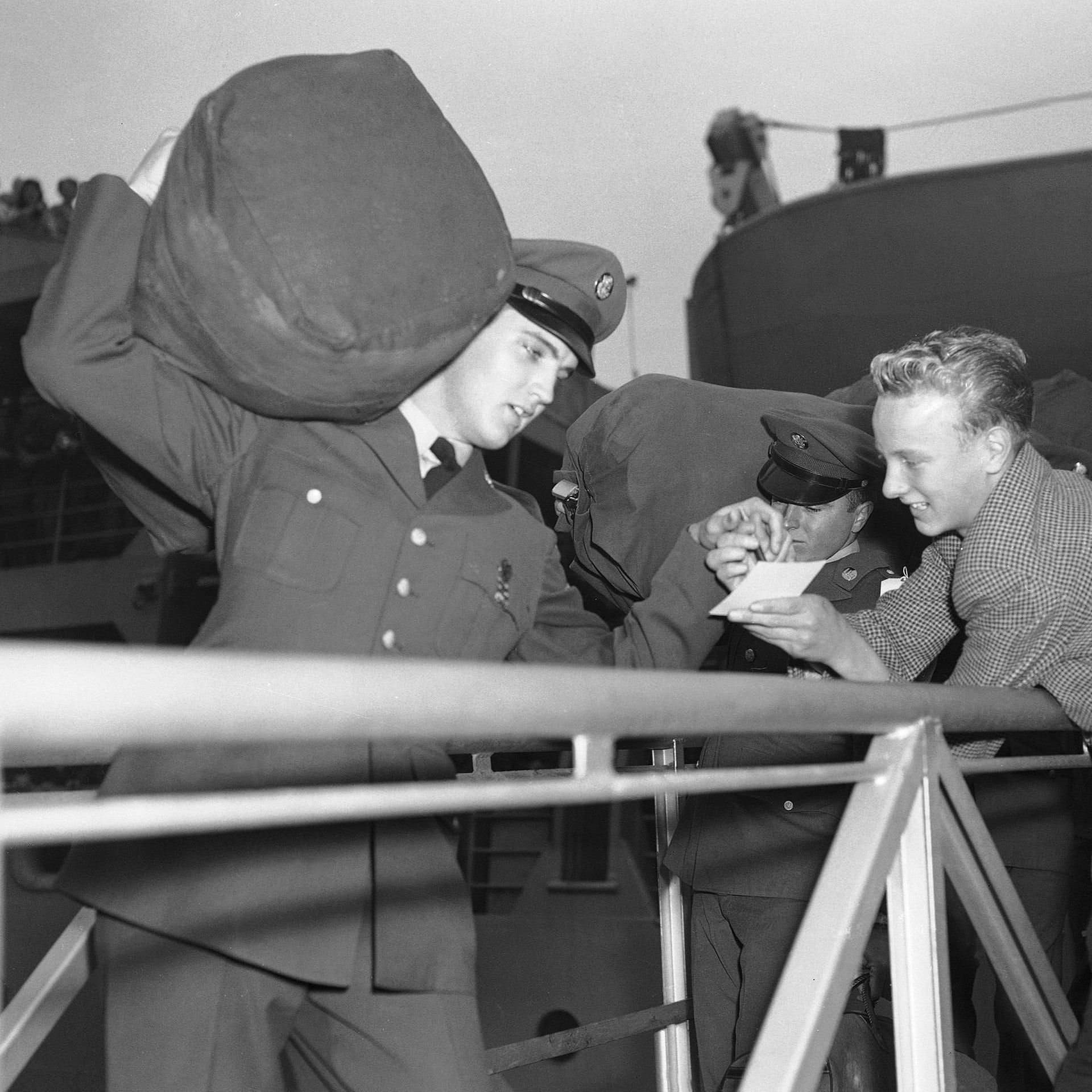 Elvis Presley landet als GI in Bremerhaven | 1.10.1958