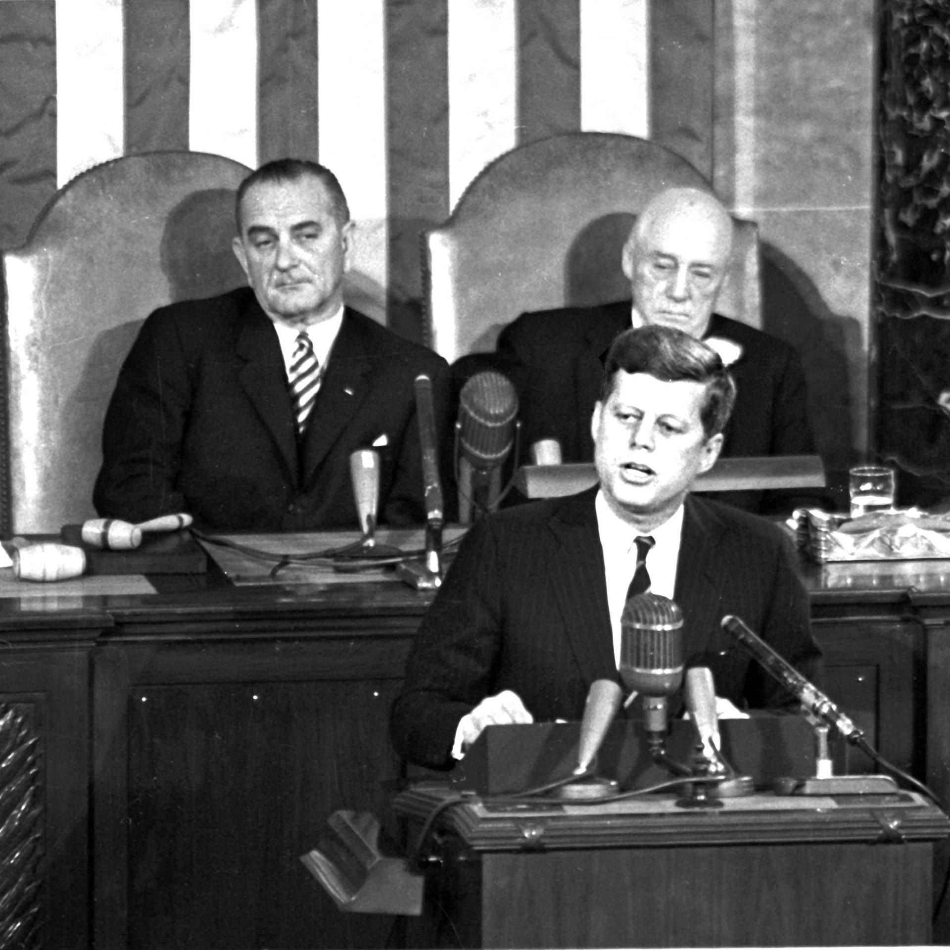 John F. Kennedy überzeugt den Kongress von der Mondmission | 25.5.1961