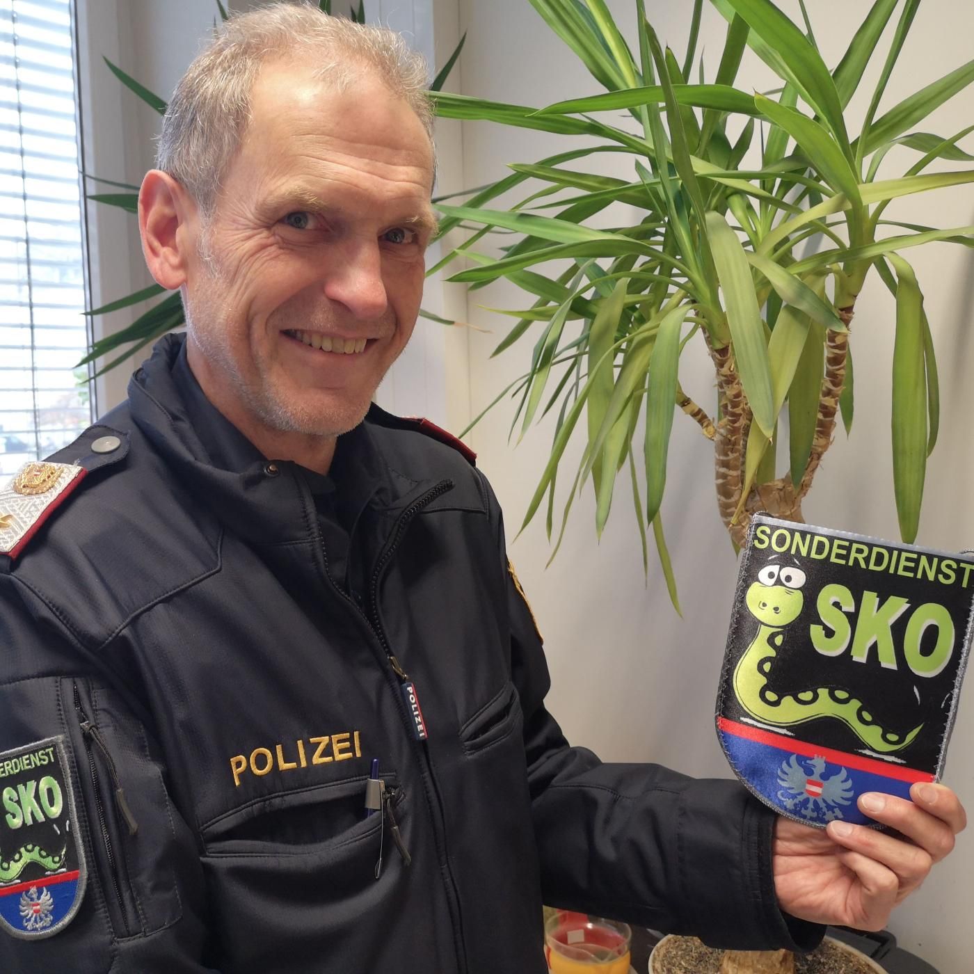 Der Polizist und das Igelbaby