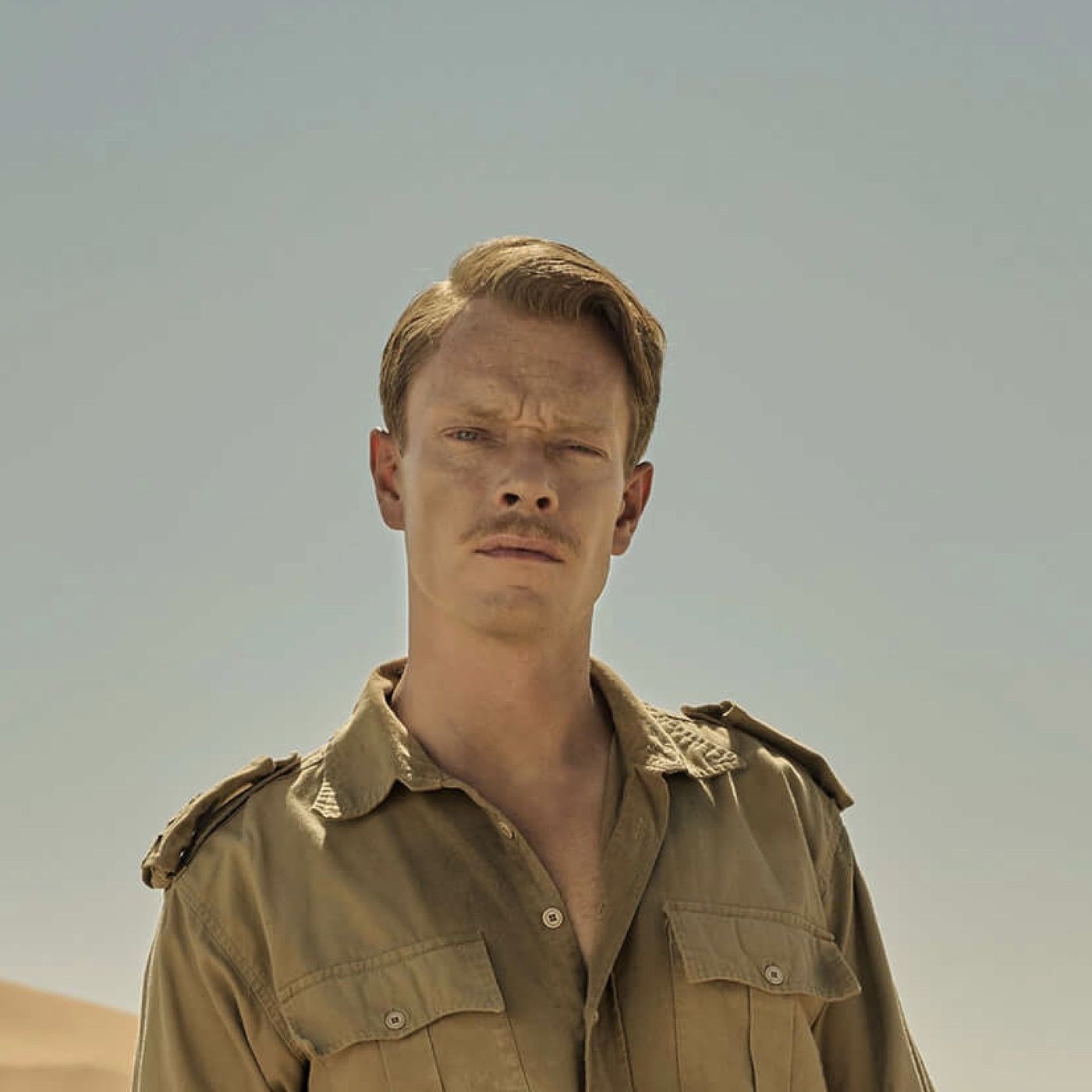 Drama-Serie "Rogue Heroes": Alfie Allen tritt aus dem "Game of Thrones"-Schatten