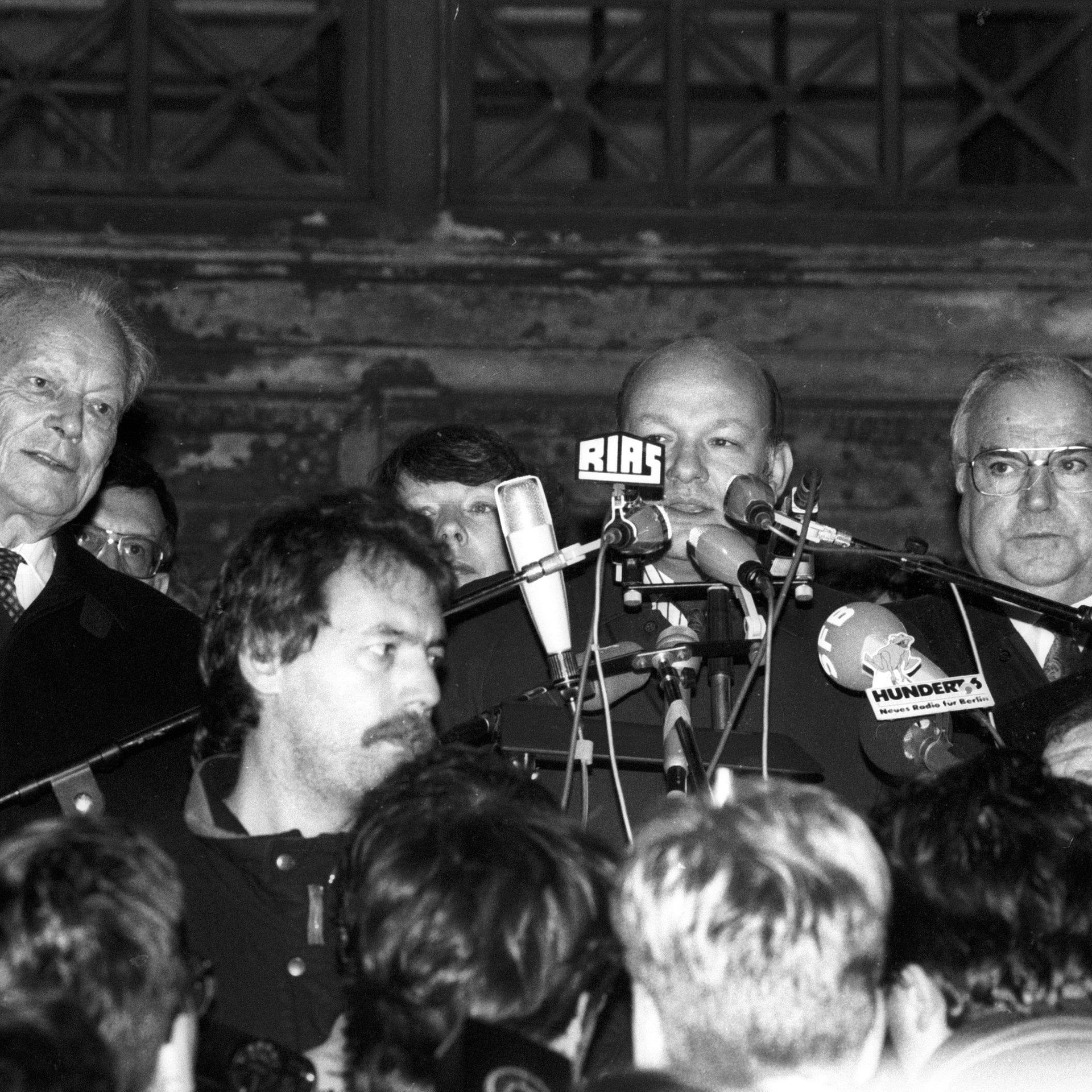 Der Tag nach der Maueröffnung | 10.11.1989
