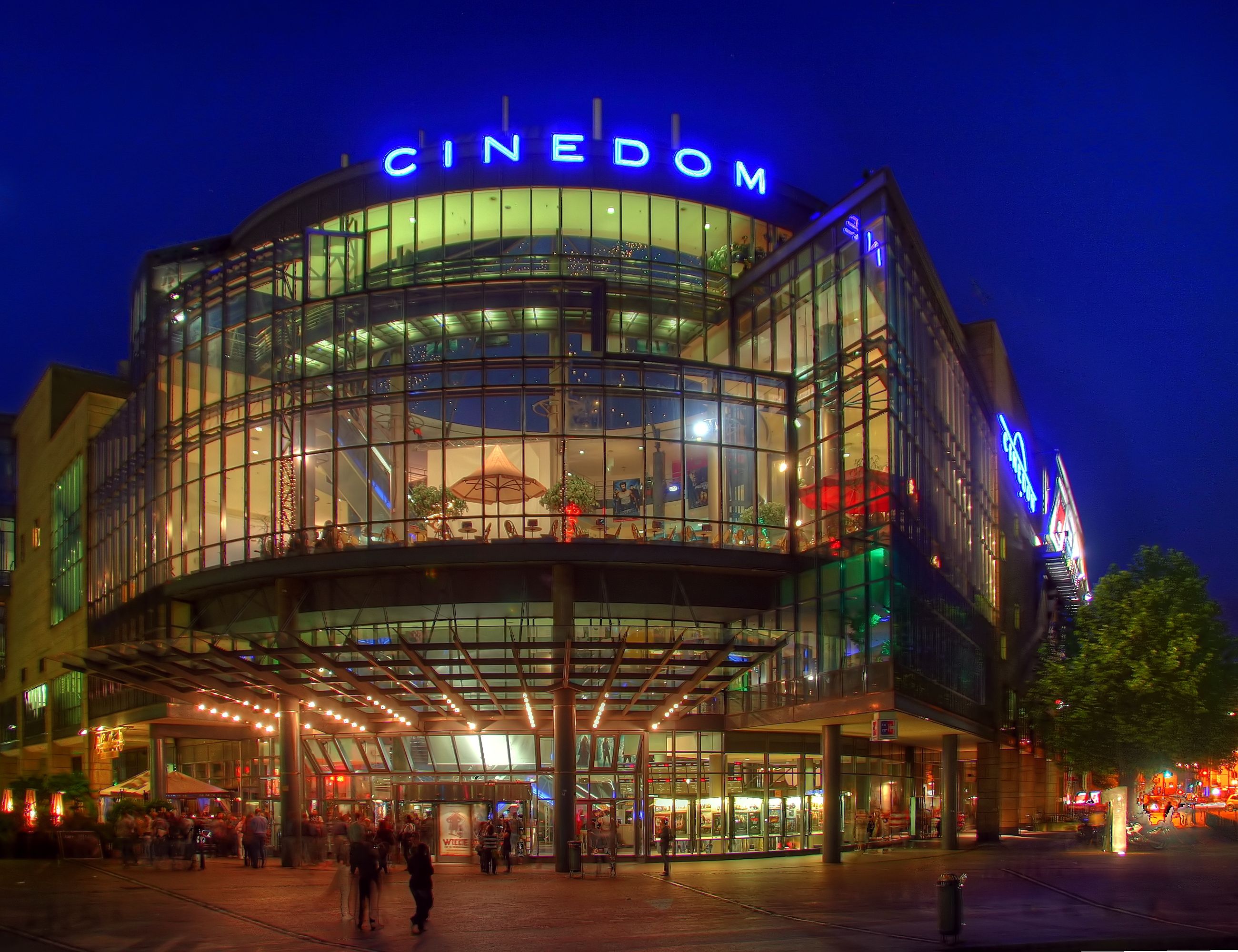 Kino in den 90er Jahre, oder: Als der Eismann noch in den Saal kam