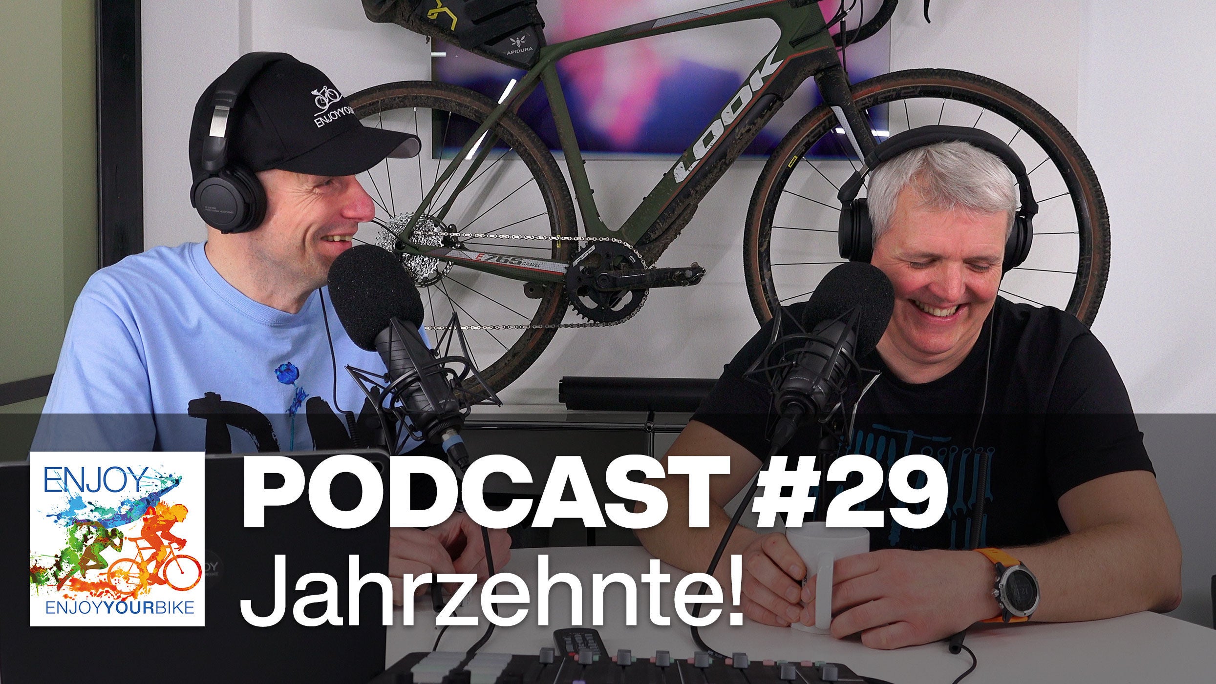 29: Jahrzehnte! Themen u.a.: Festive500, E-Gravelbike Look E-765, Coros Uhren, Sram AXS, Keego Test