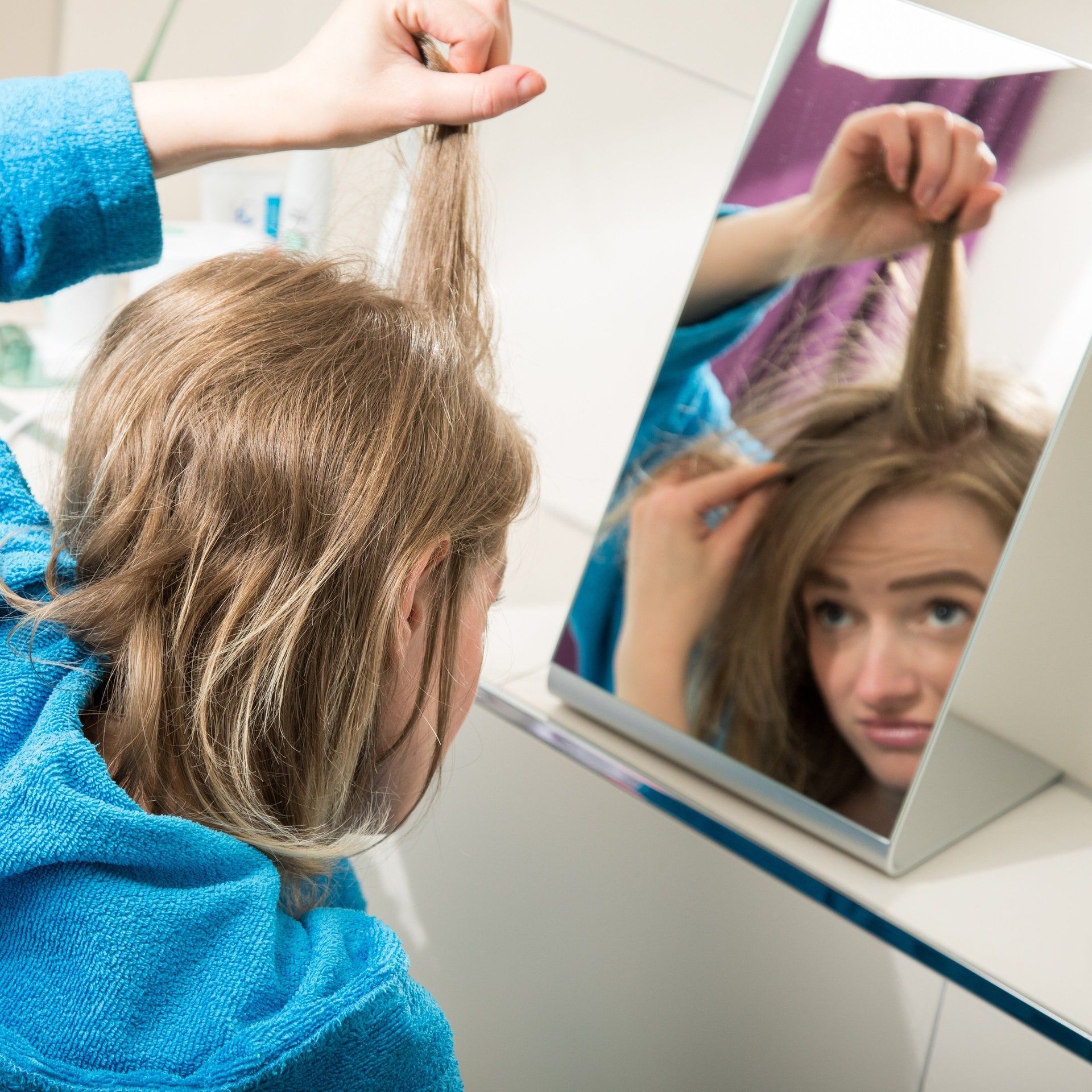 Können graue Haare wieder farbig werden?