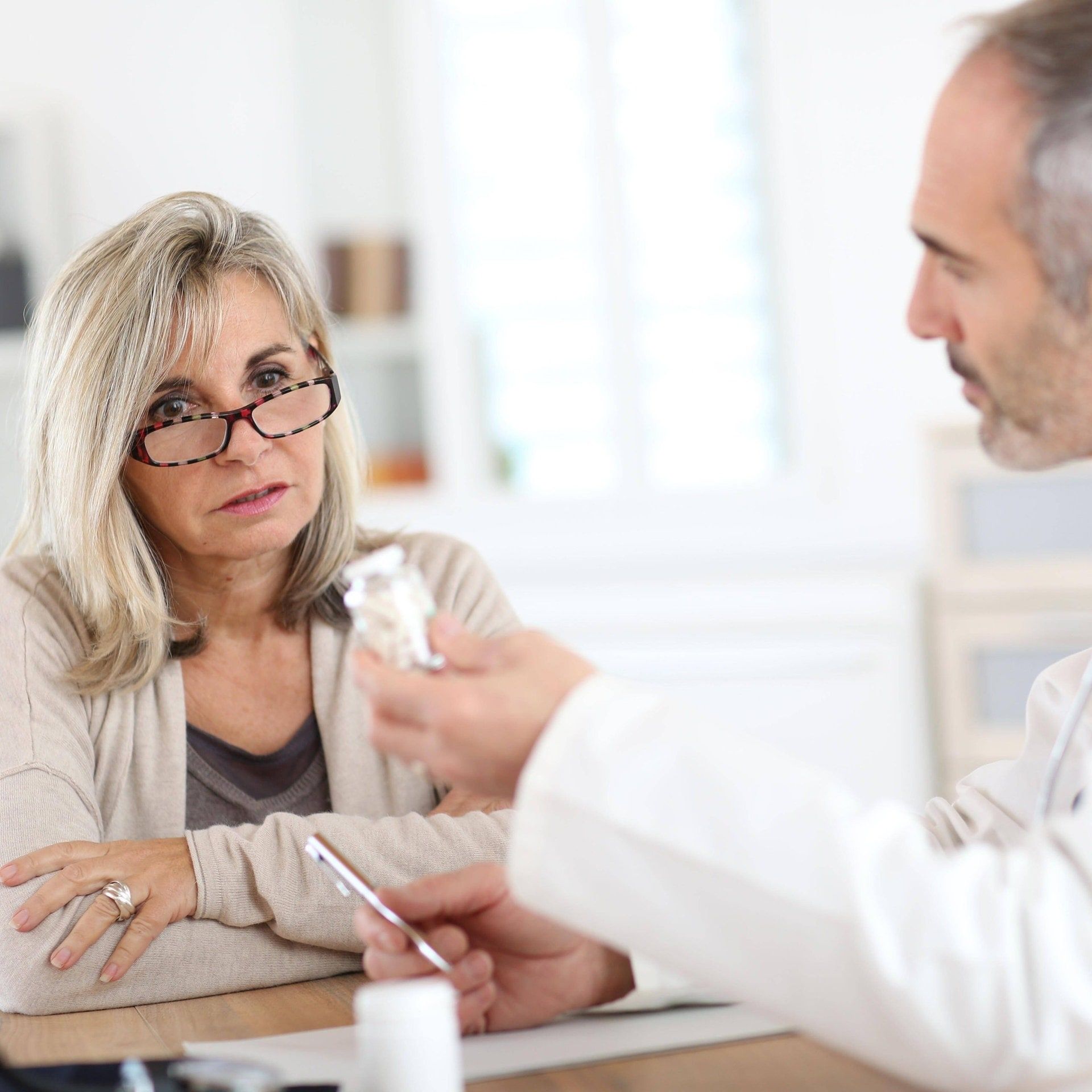 Welche Medikamente helfen bei Arthrose?