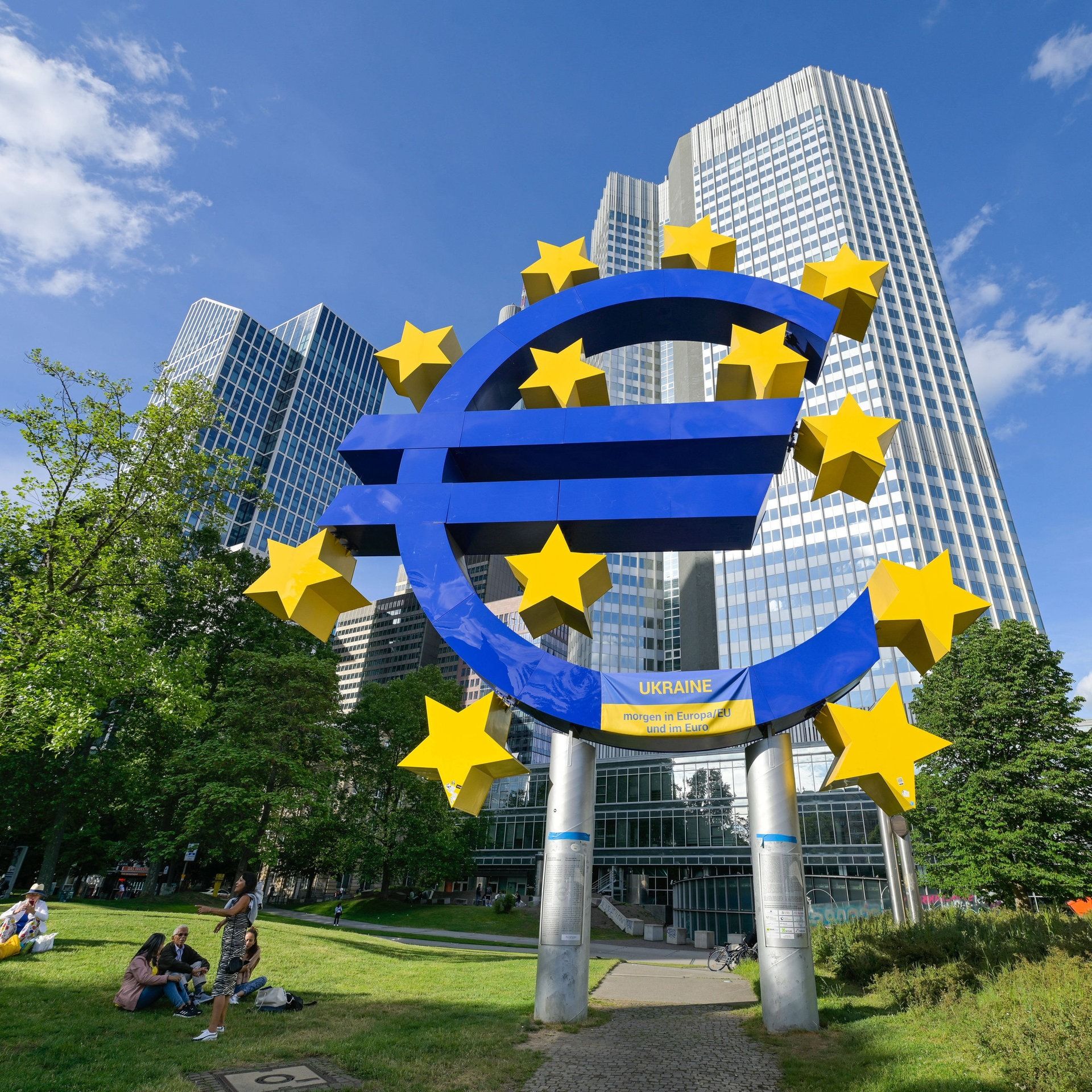Was macht die Europäische Zentralbank (EZB)?