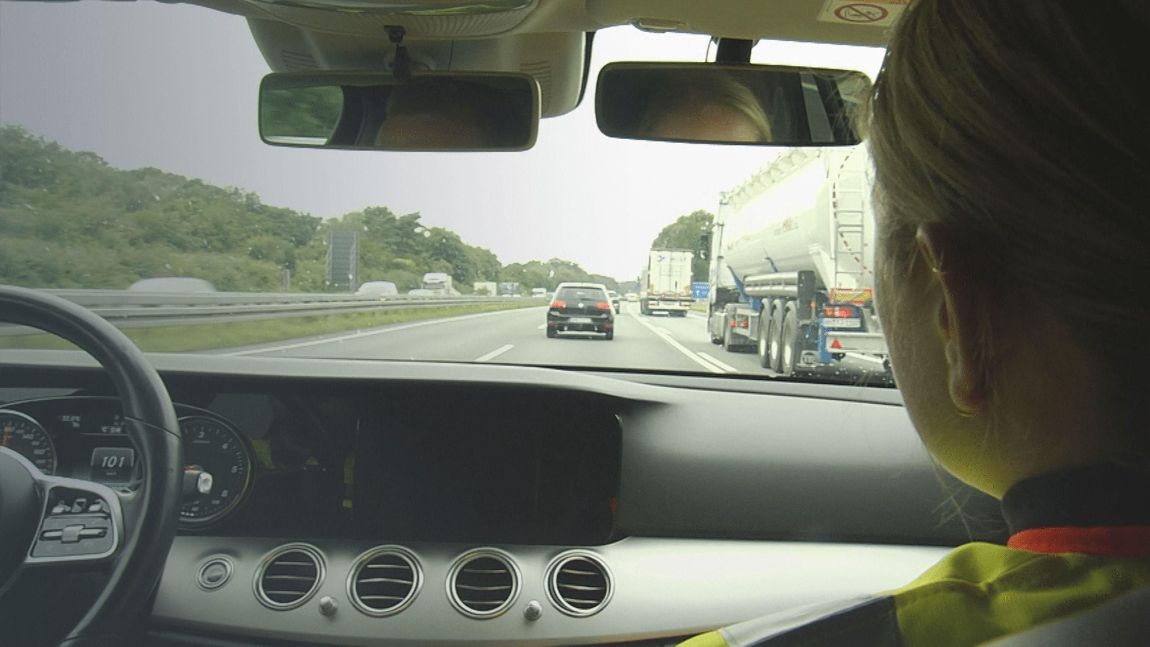 Die A2 - Autobahn am Limit