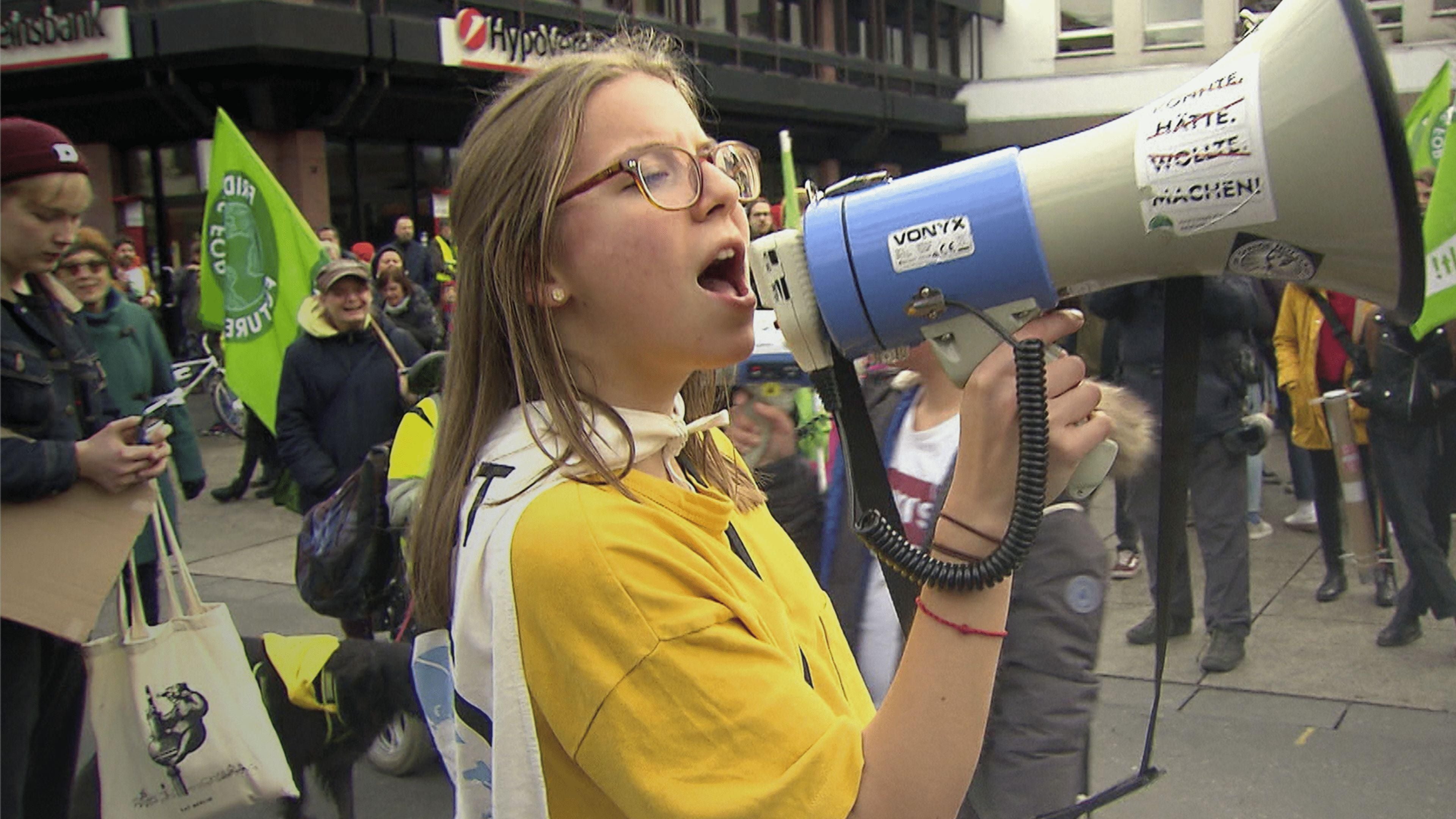 Jung, laut, politisch aktiv - Generation Greta