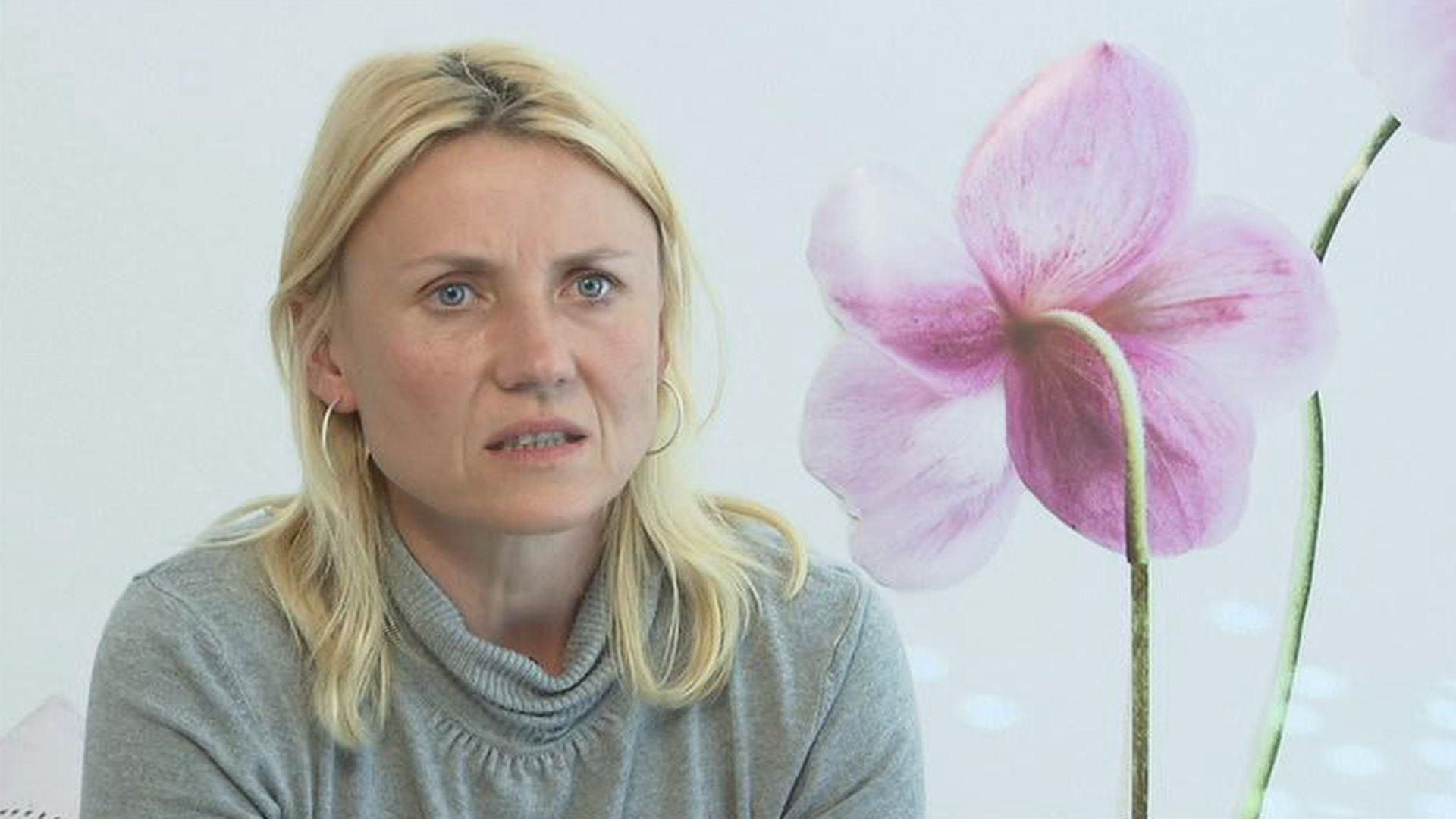 Frau hat mit den Folgen eines Banküberfalls zu kämpfen