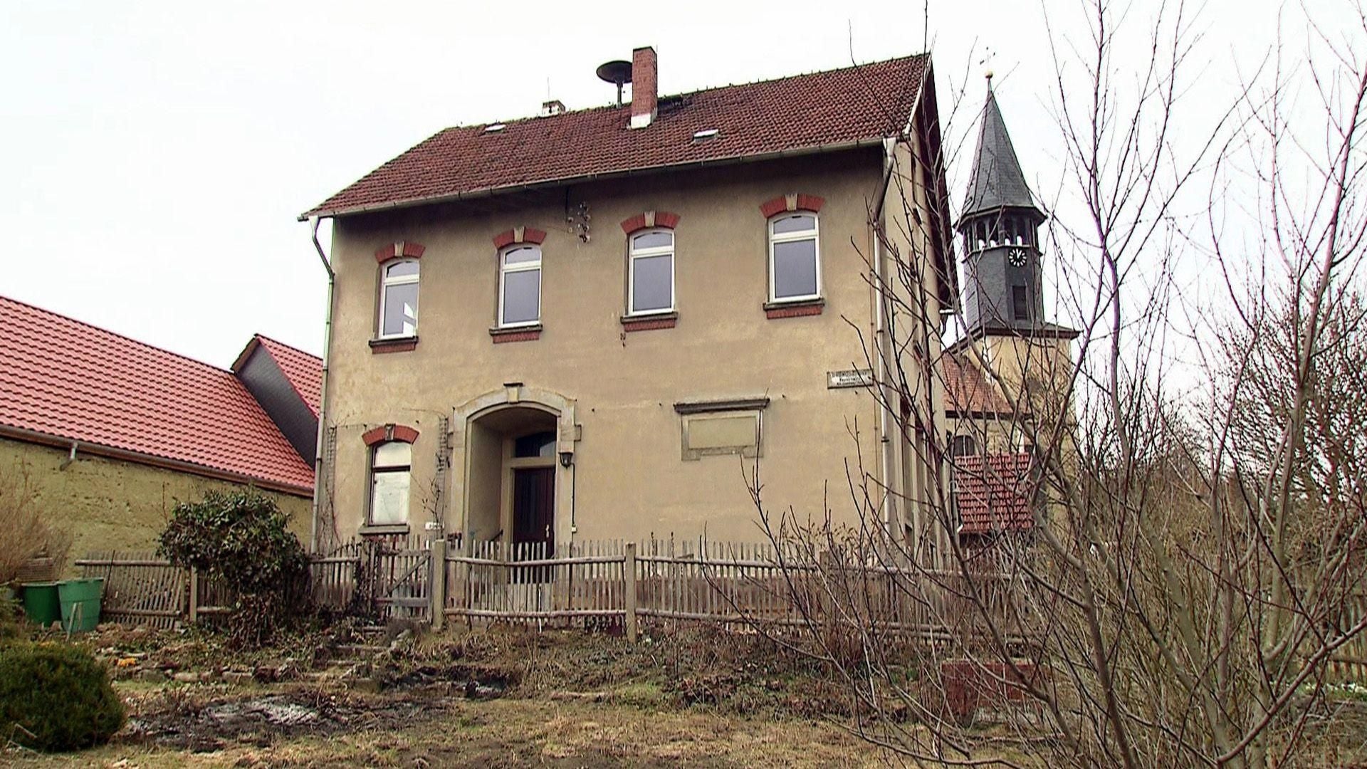 Schimmel in der ehemaligen Dorfschule