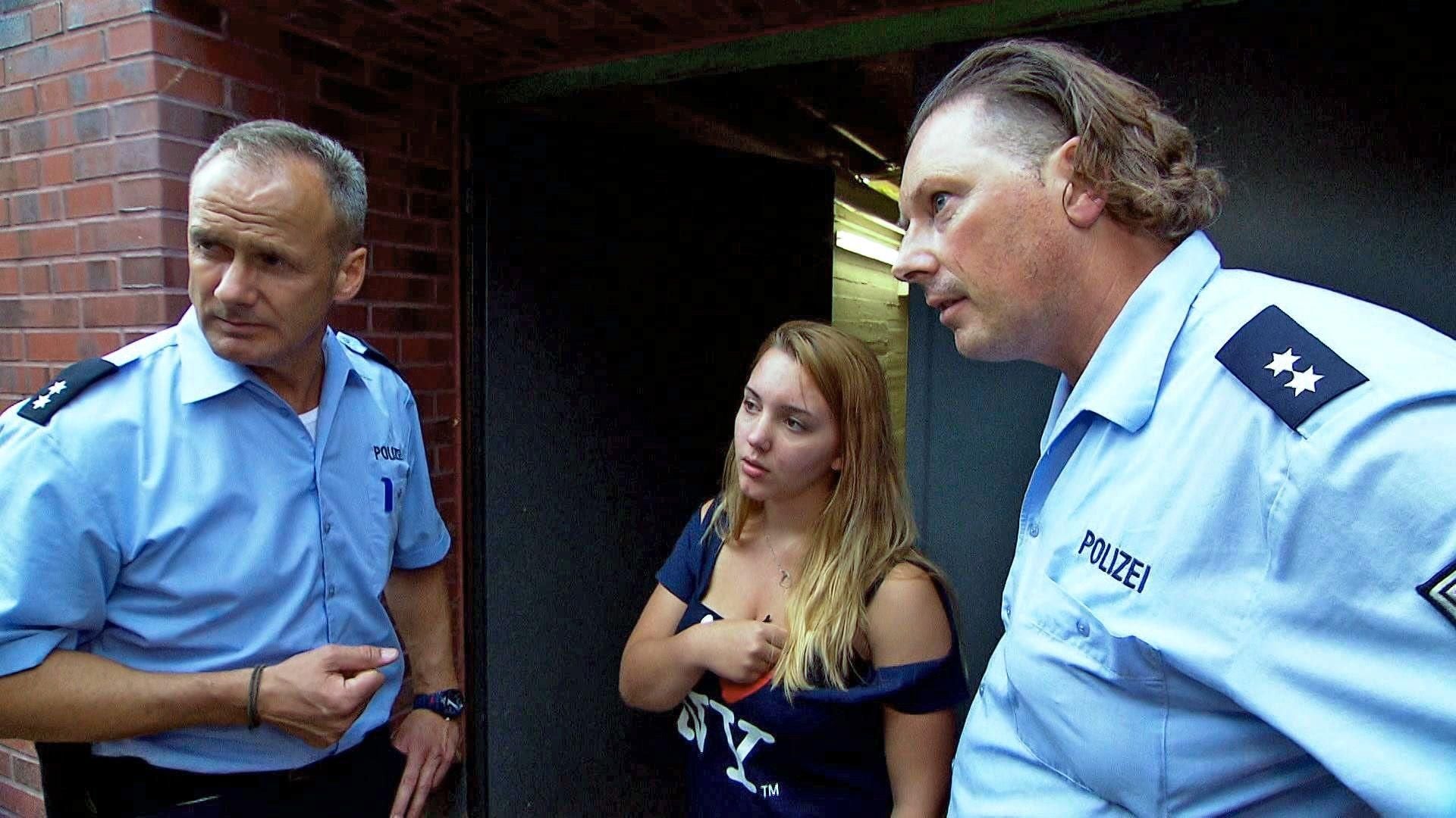 Folge 14 vom 06.02.2021 - Verdachtsfälle | RTL+->