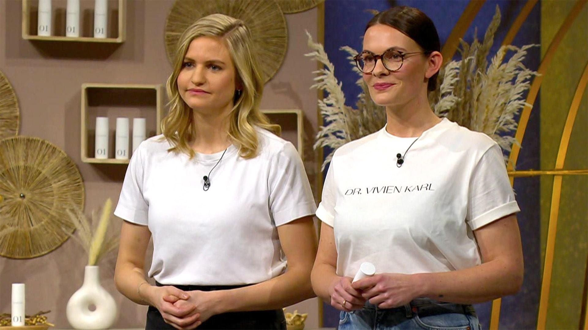 U. a. mit: "DR. VIVIEN KARL" und "Akoua"