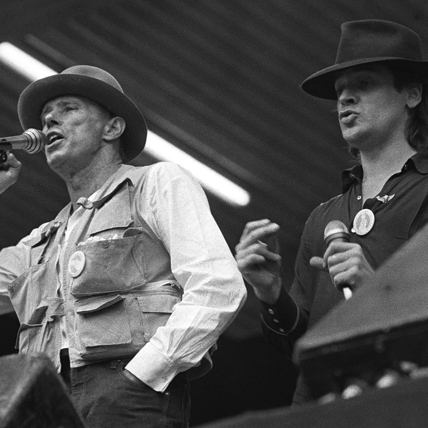 03.07.1982: Joseph Beuys singt im Fernsehen