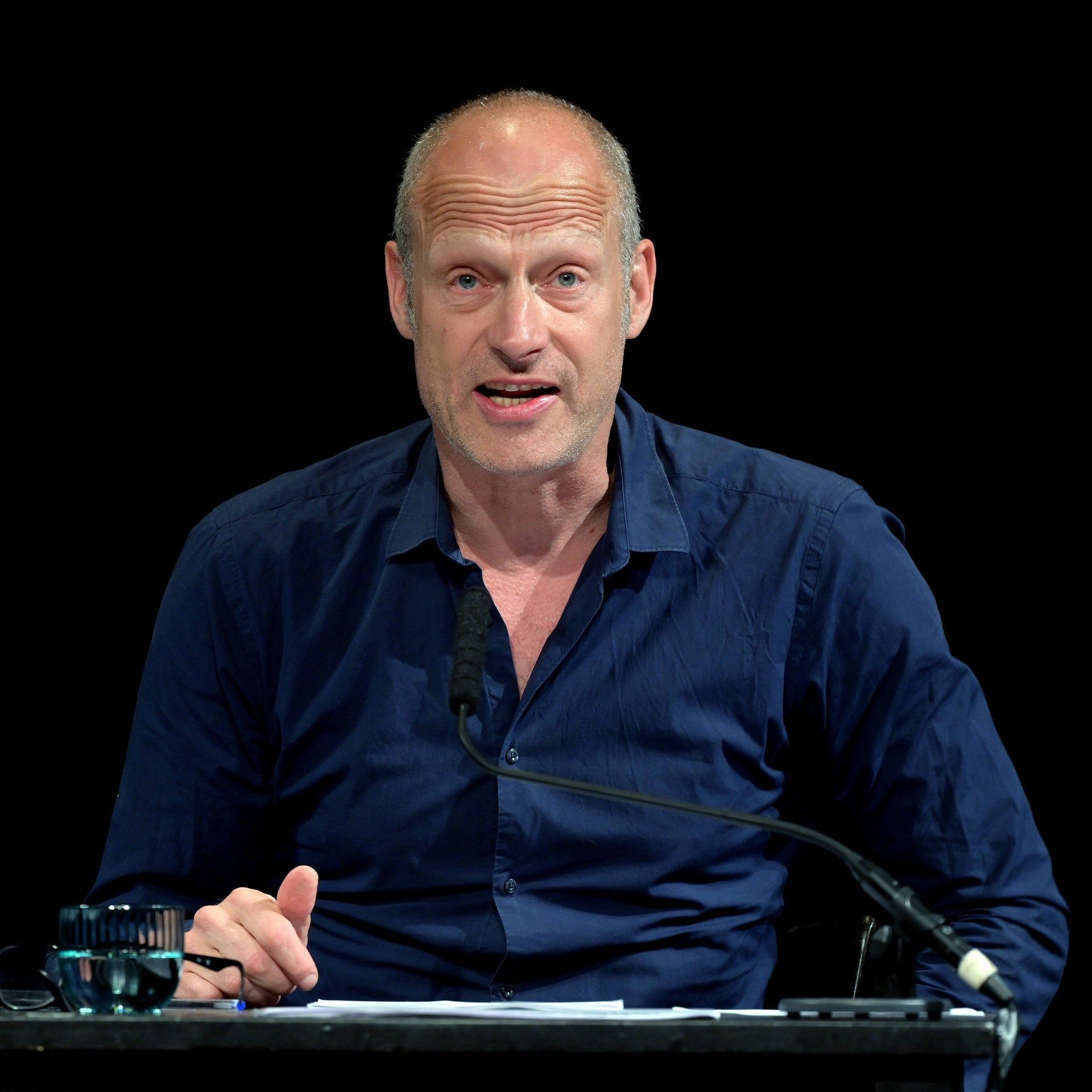 Joachim Meyerhoff – Man kann auch in die Höhe fallen