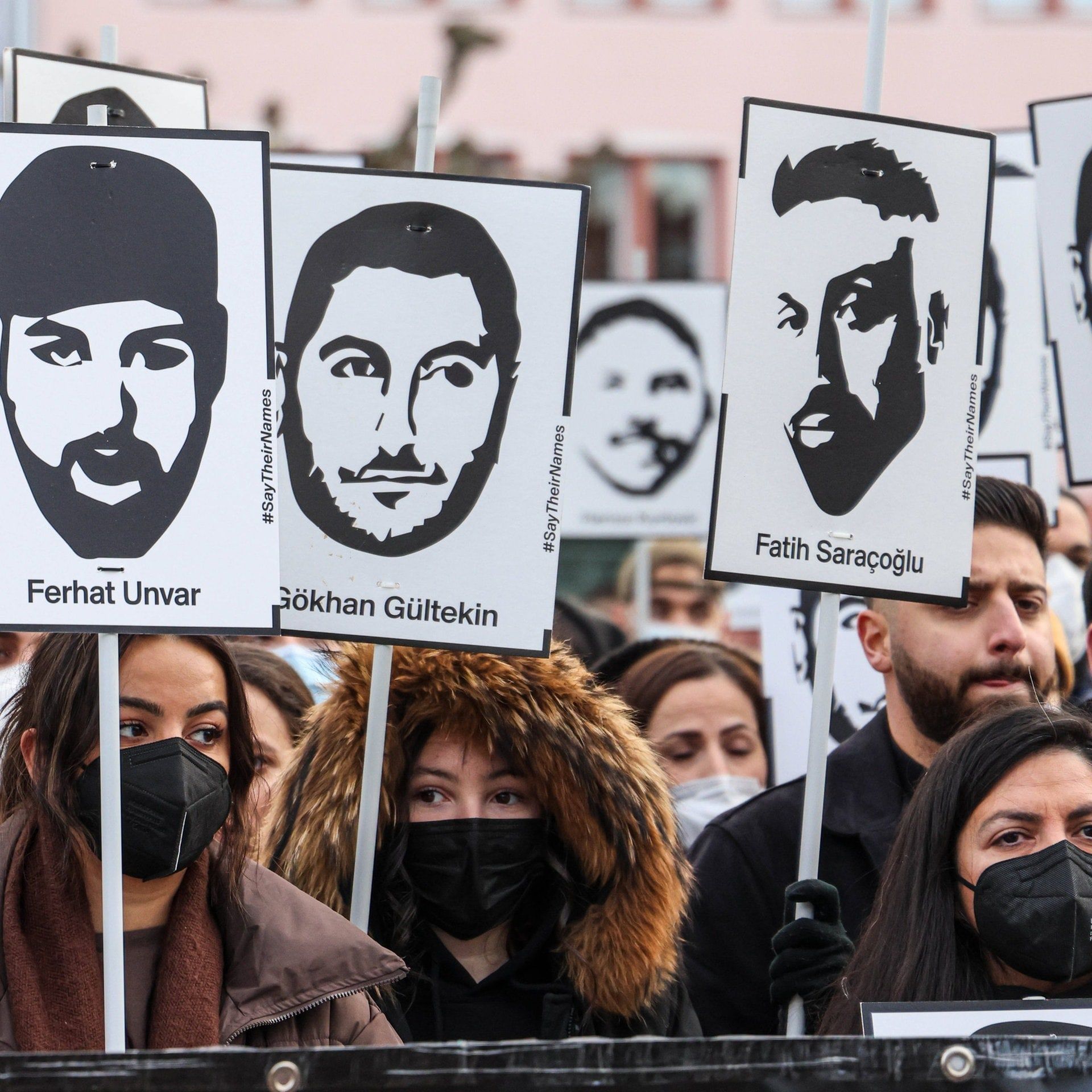 3 Jahre nach Hanau - Was bleibt außer Bitterkeit und Misstrauen?