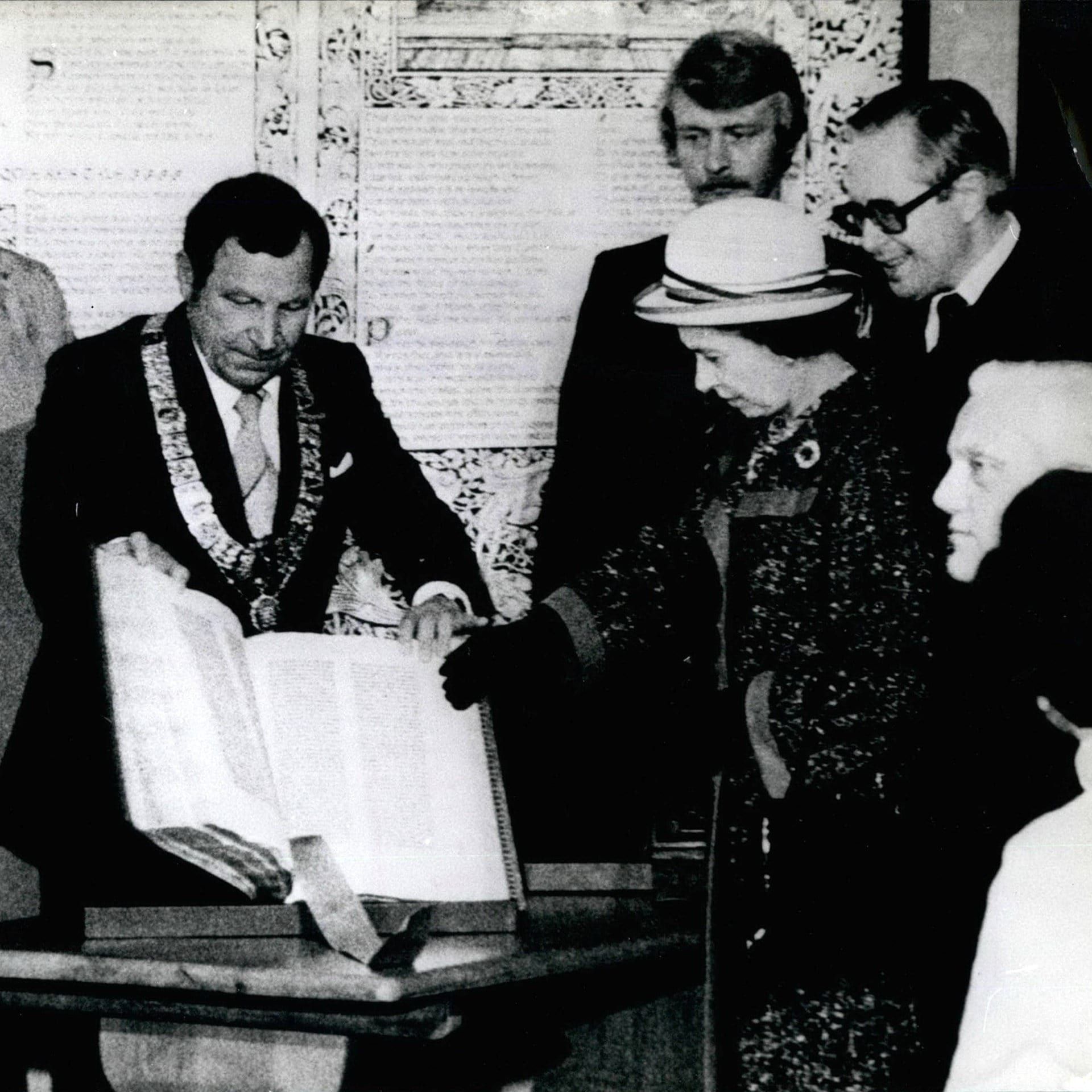 23.05.1978: Die Queen besucht das Gutenbergmuseum