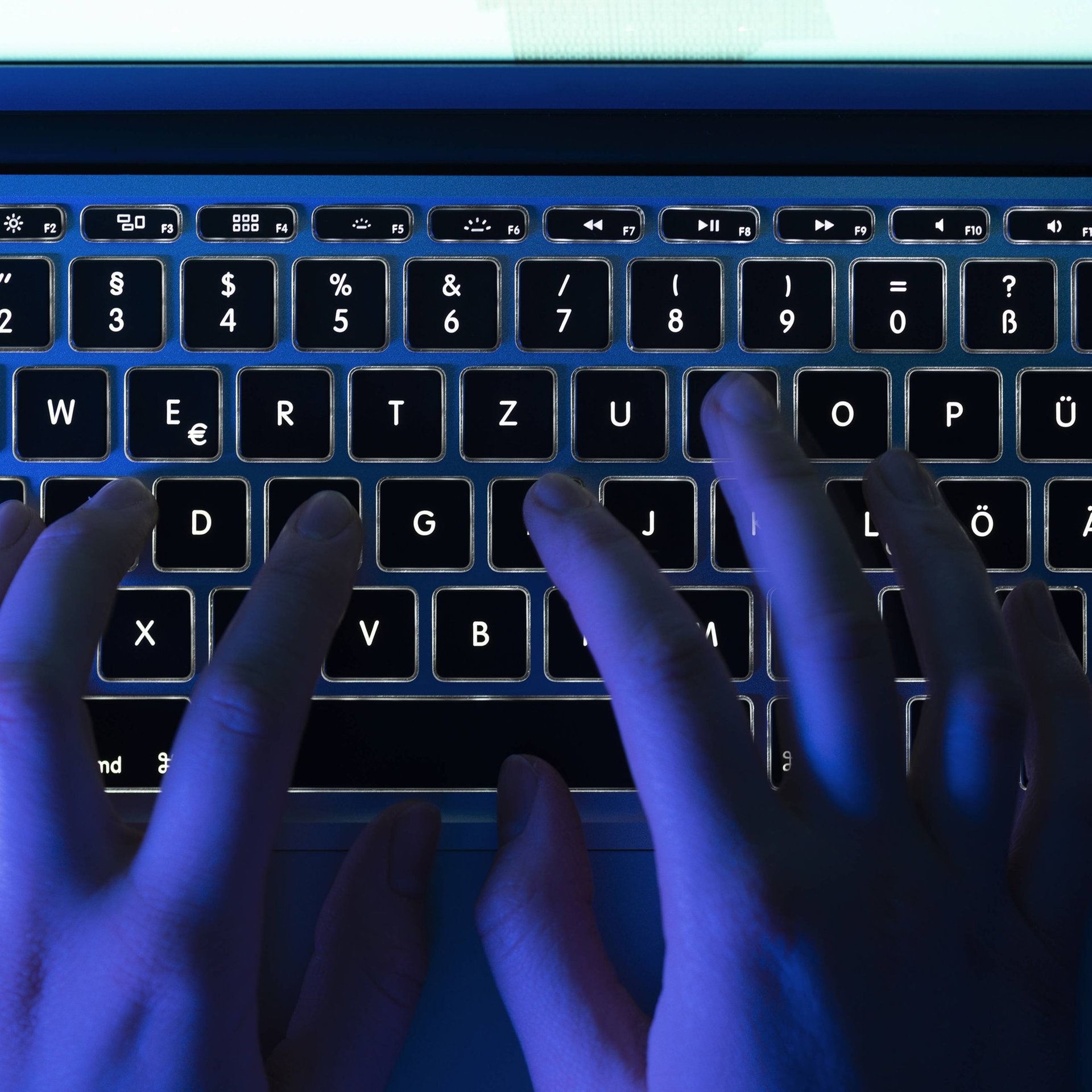 Verbrecherjagd im Internet – Wie Reporter Datenspuren auswerten