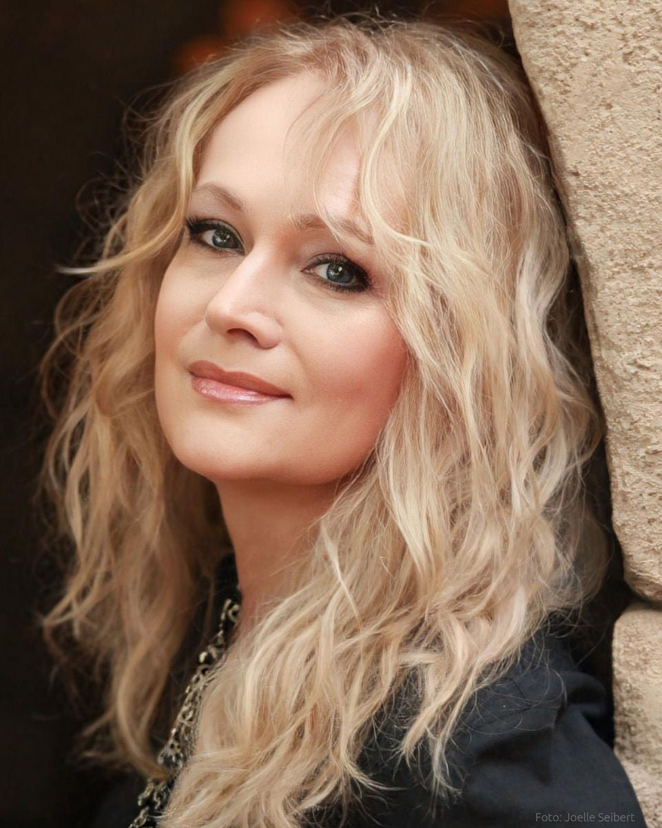 #298 - Nicole