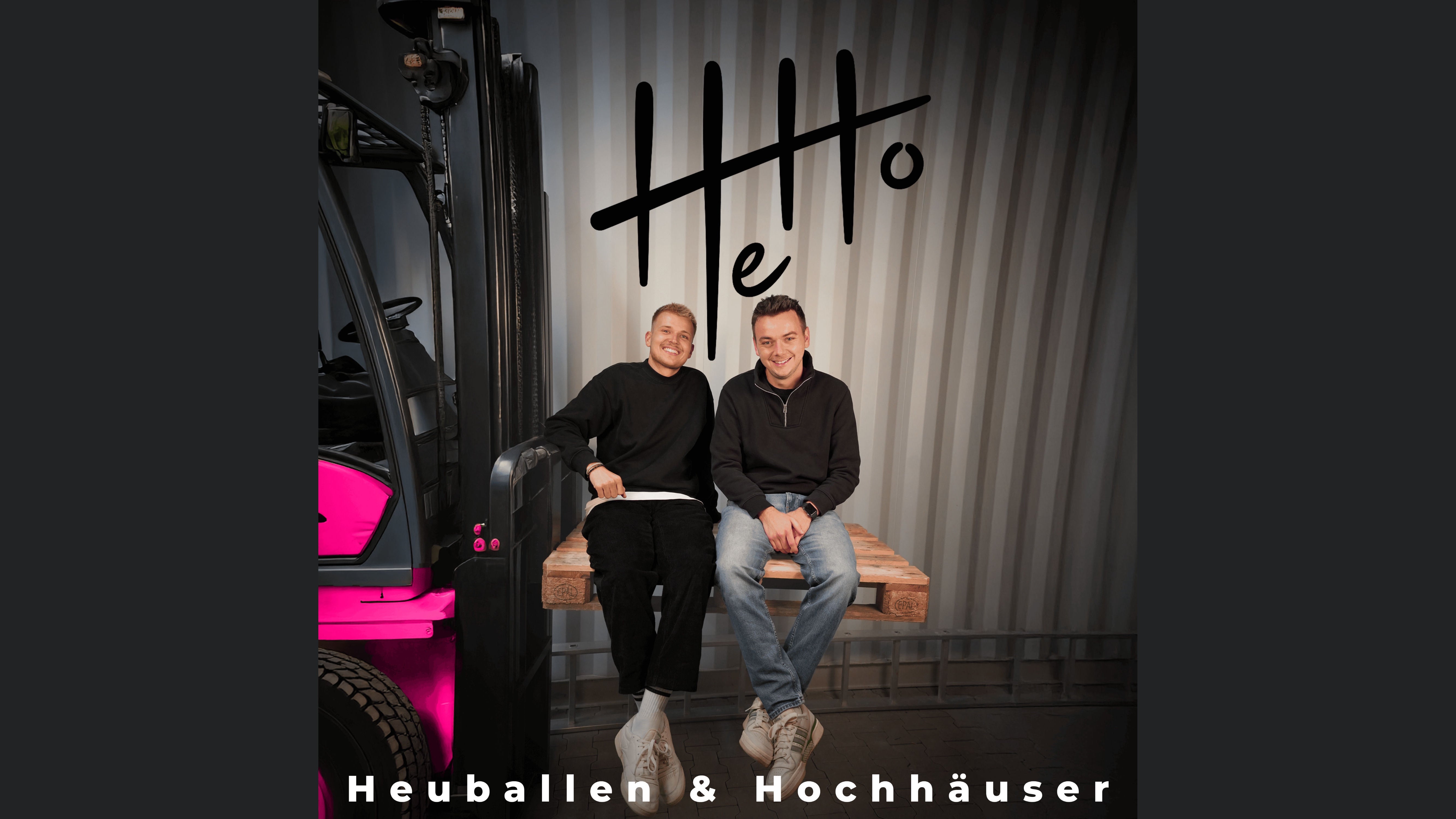 Heuballen und Hochhäuser