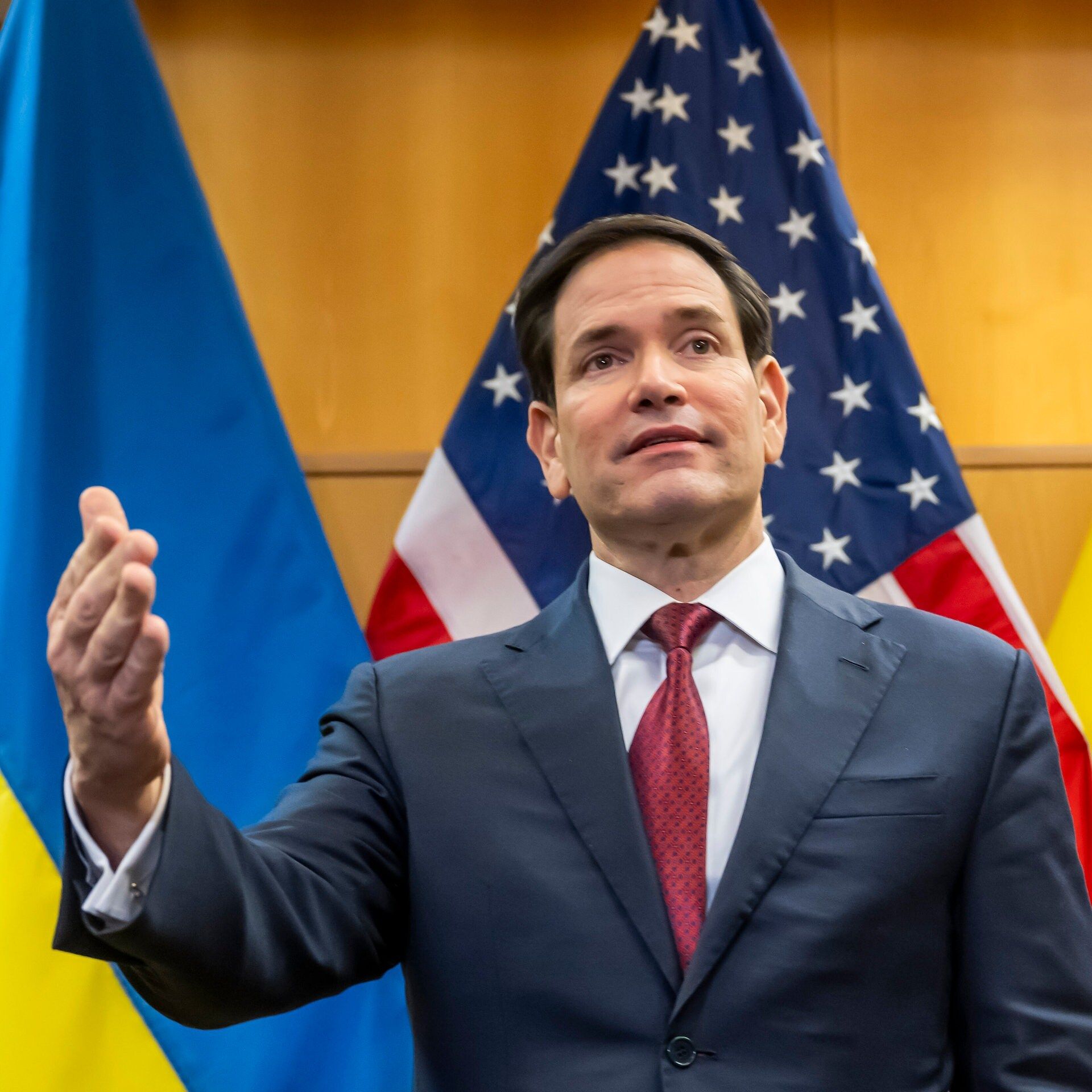 Frieden ohne Freiheit? – Diplomatie im Krieg gegen die Ukraine