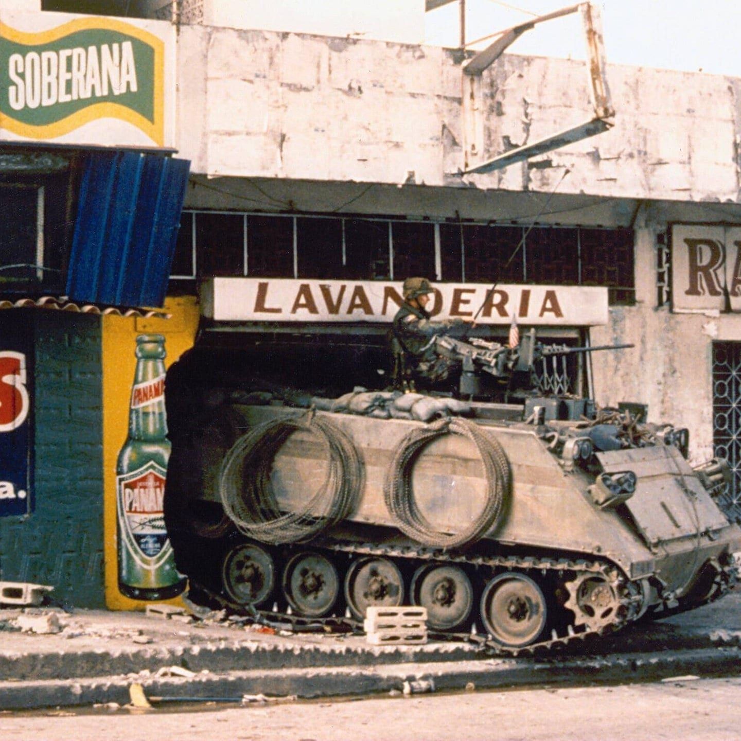 US-Invasion in Panama – Fahndung nach Machthaber Noriega