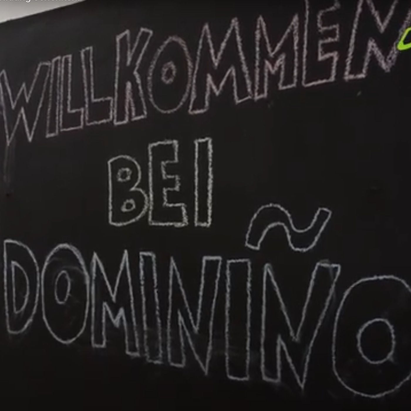 #27 Dominino - Spendenaktion des Recklinghäusers Stefan Kuster für Kinder in der Domrep