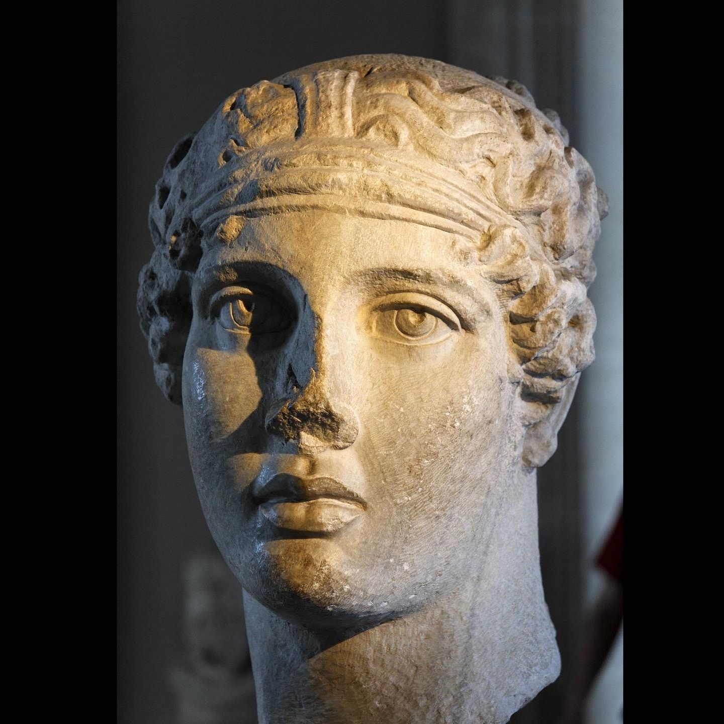 Die Dichterin Sappho – Antikes Sprachgenie und Philosophin der Liebe