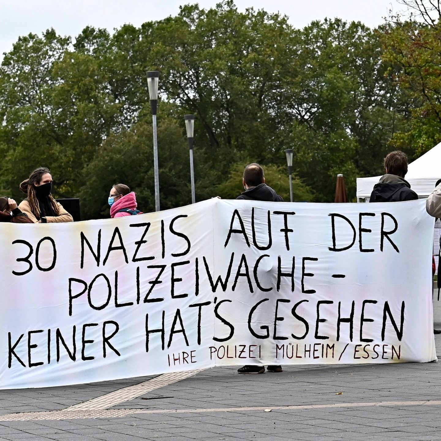 Rechtsextreme in Uniform – Rassismus bei Polizei und Justiz