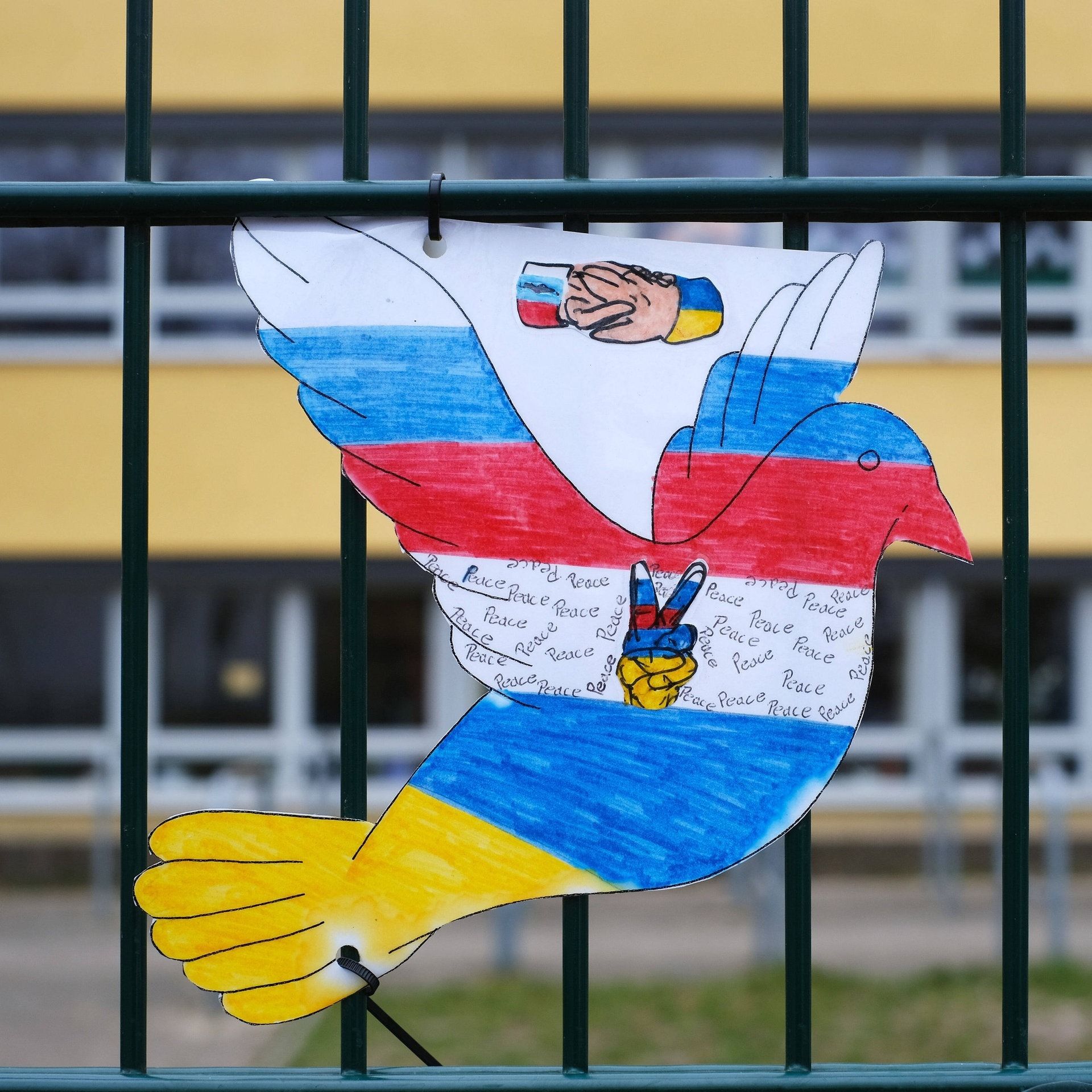 Friedenspädagogik – In der Schule über Krieg sprechen