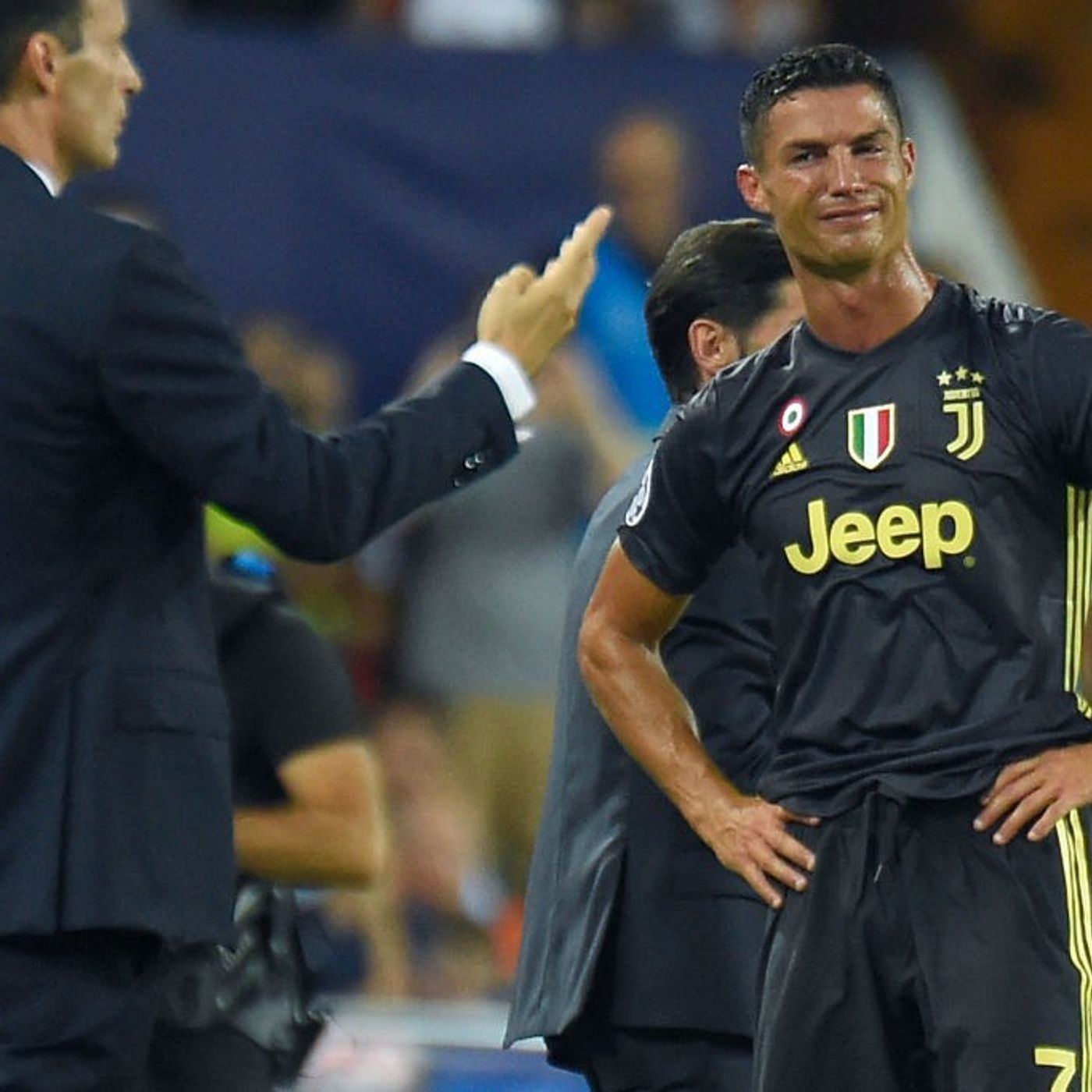 S1 Ep117: Ronaldo sees red, Firmino's eye for goal and Lyon shock City