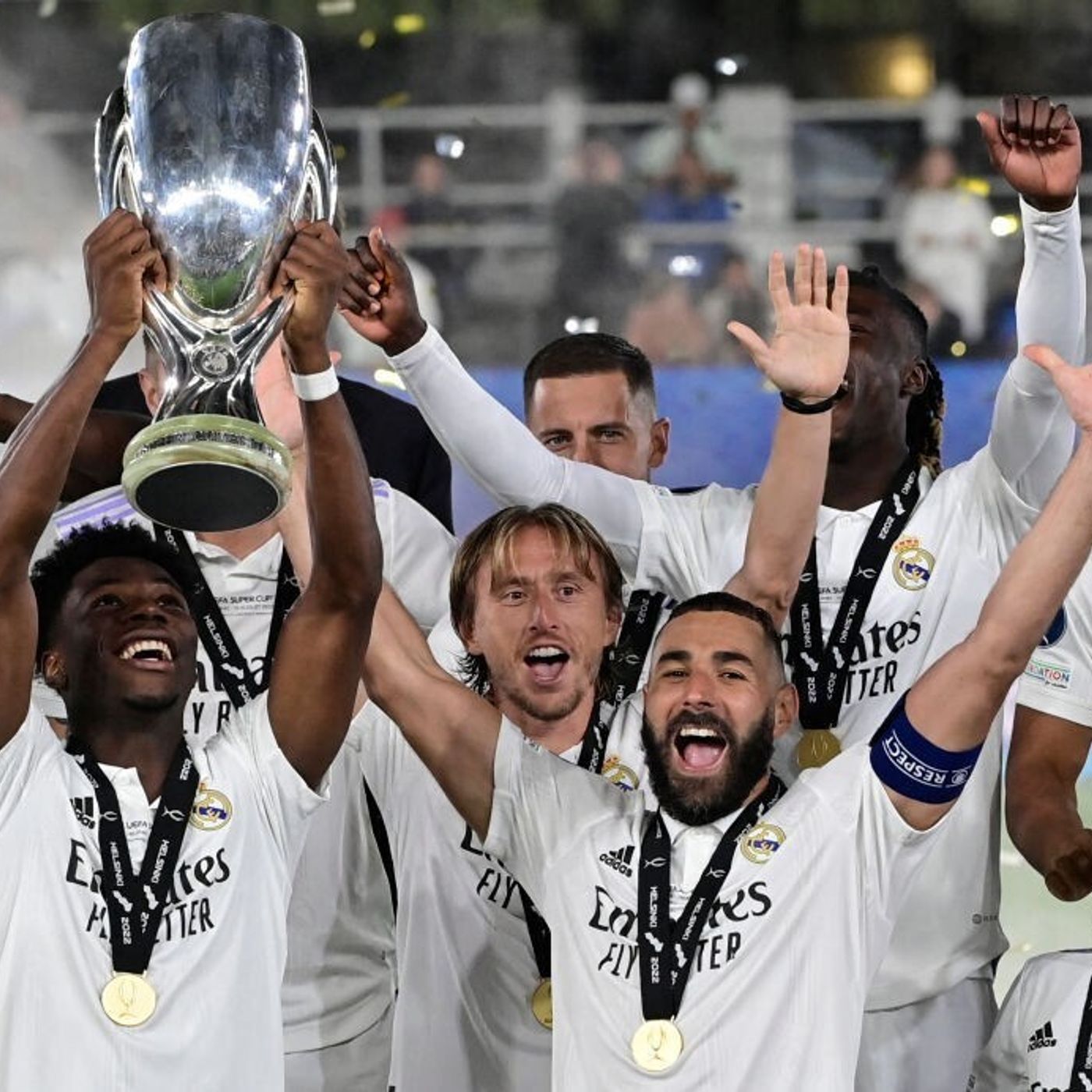 S1 Ep360: Real Madrid win the Super Cup, Serie A is back and a London derby preview