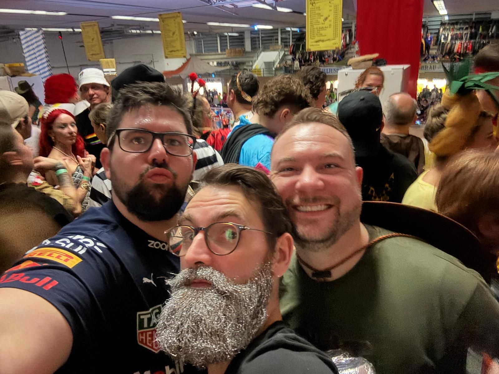 #16 - LOST ON WASSERWACHTSBALL