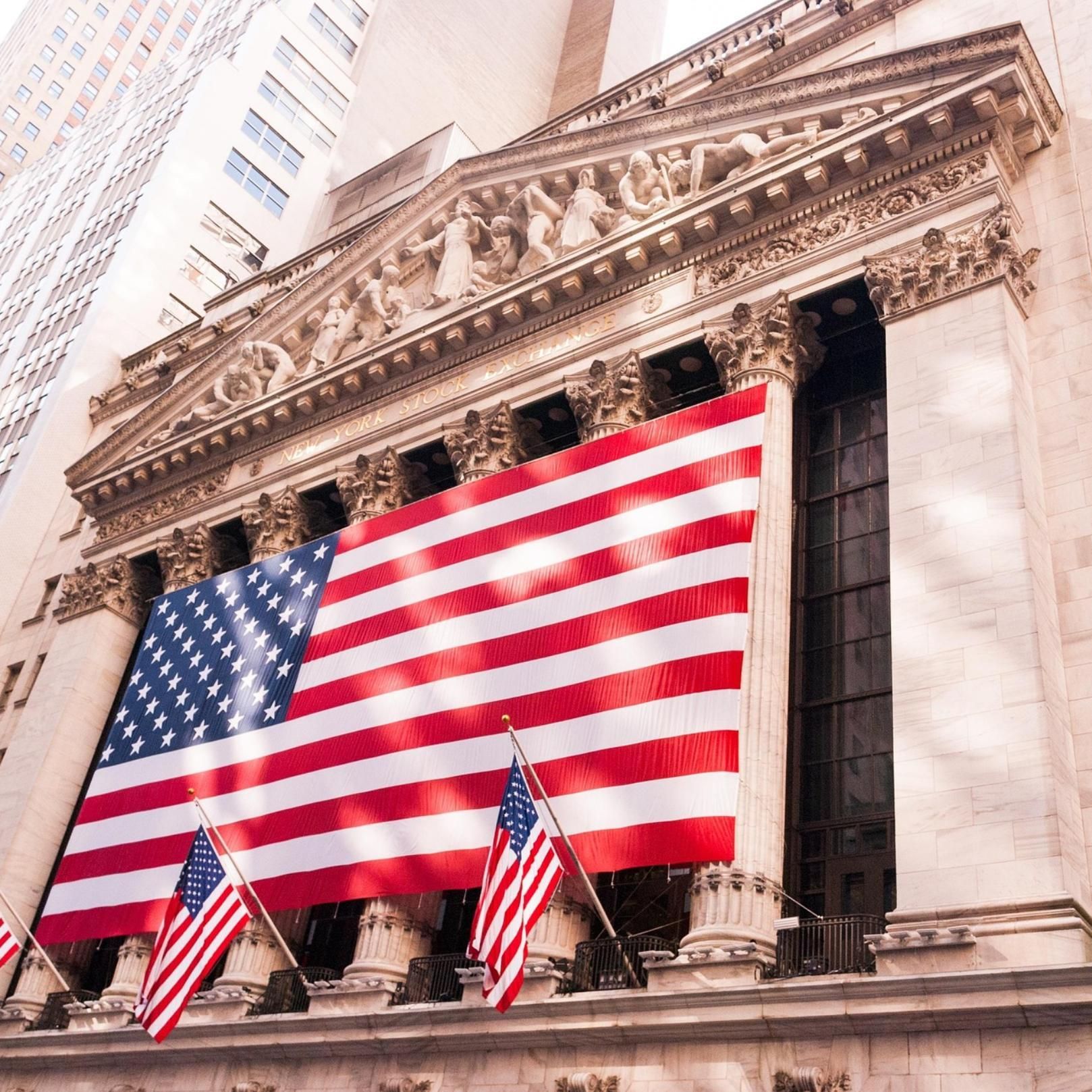 Bomben und Raketen – warum die Wall Street trotzdem gelassen bleibt
