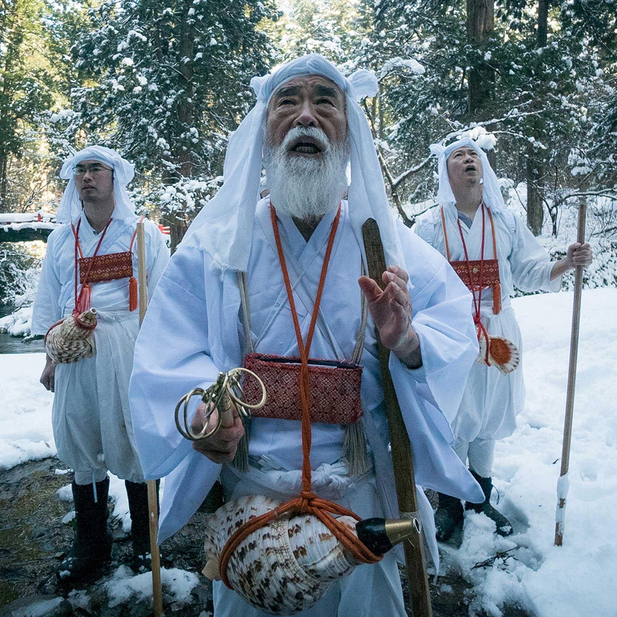 Fritz Schumann – Bei den Yamabushi-Bergmönchen in Nordjapan